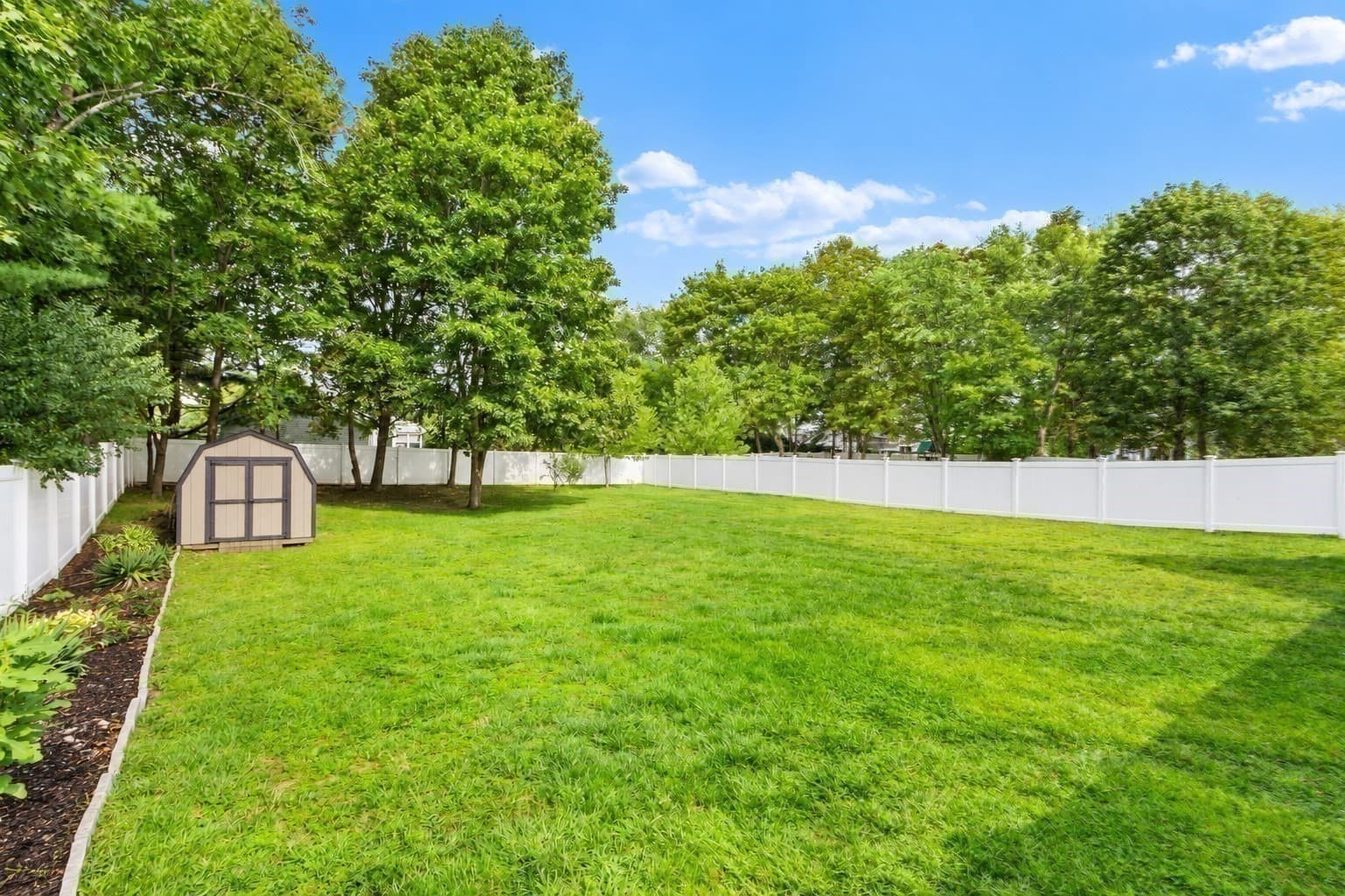 Condominium at 80 Pleasant St # 80, Medfield MA 02052, Medfield, photo 30 of 42
