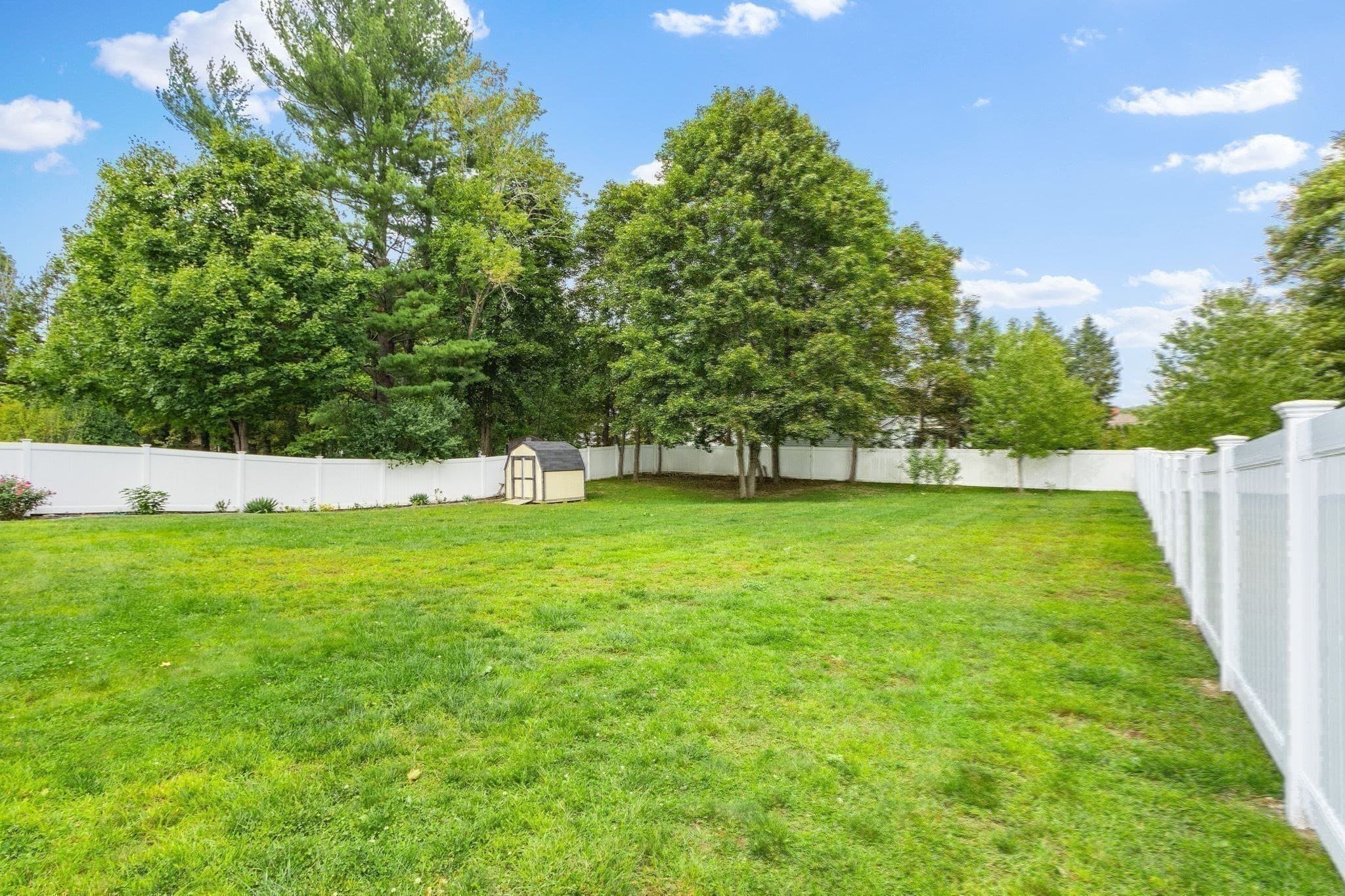 Condominium at 80 Pleasant St # 80, Medfield MA 02052, Medfield, photo 29 of 42
