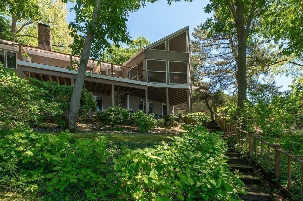 Single Family Residence at 9 Elm Top, Beverly MA 01915, Beverly, photo 2 of 40