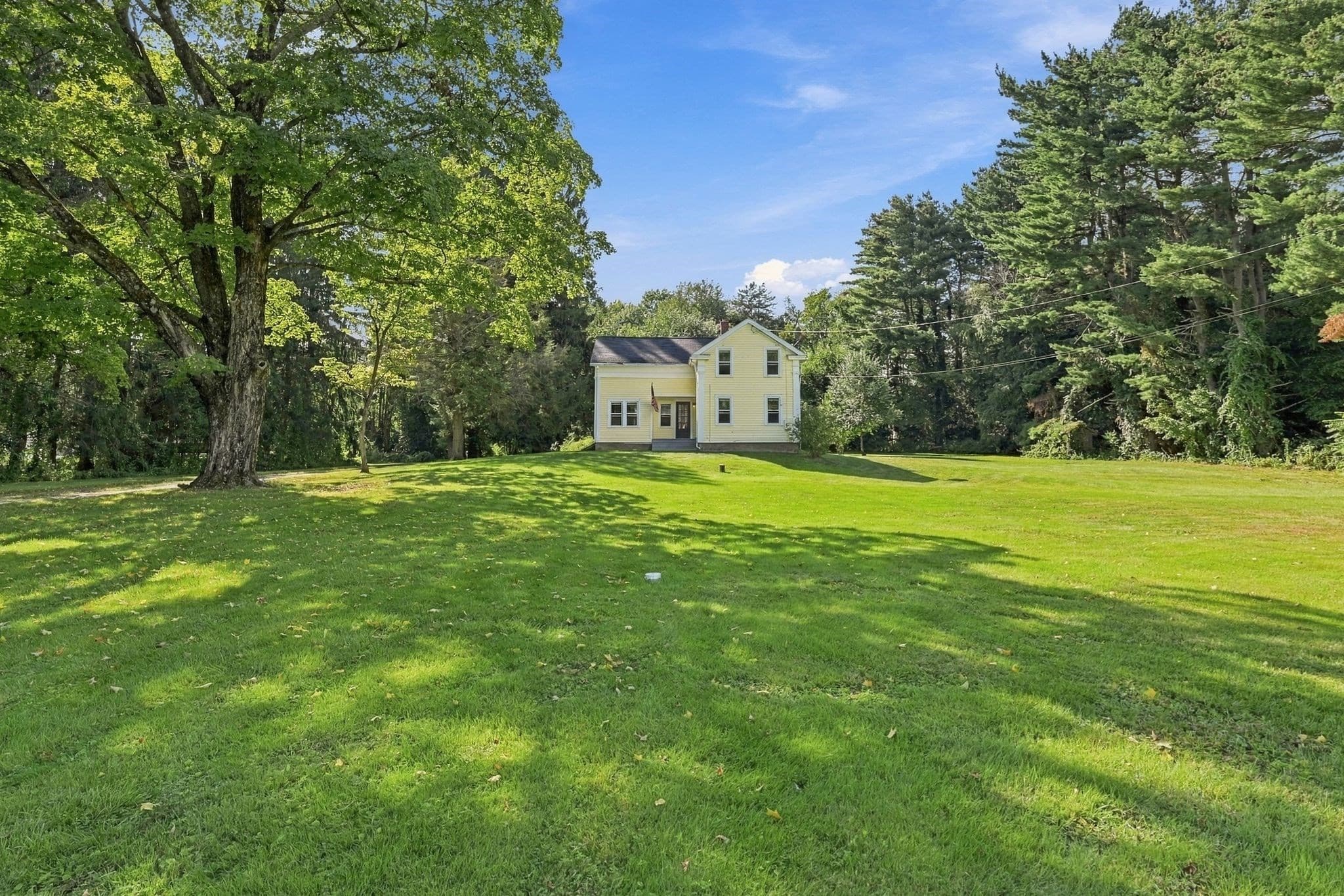 Single Family Residence at 217 N Maple St, Enfield CT 06082, photo 3 of 41
