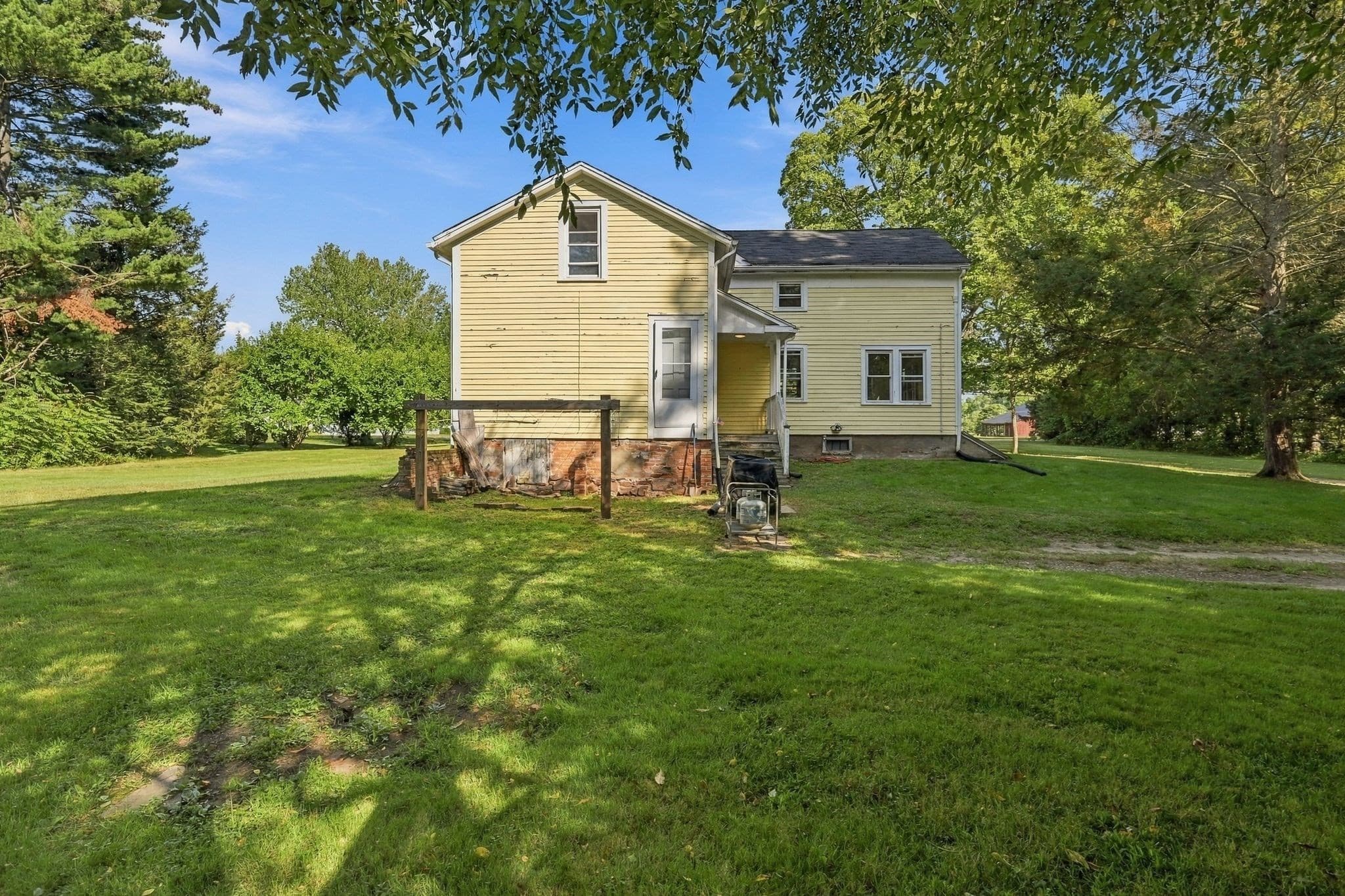 Single Family Residence at 217 N Maple St, Enfield CT 06082, photo 39 of 41