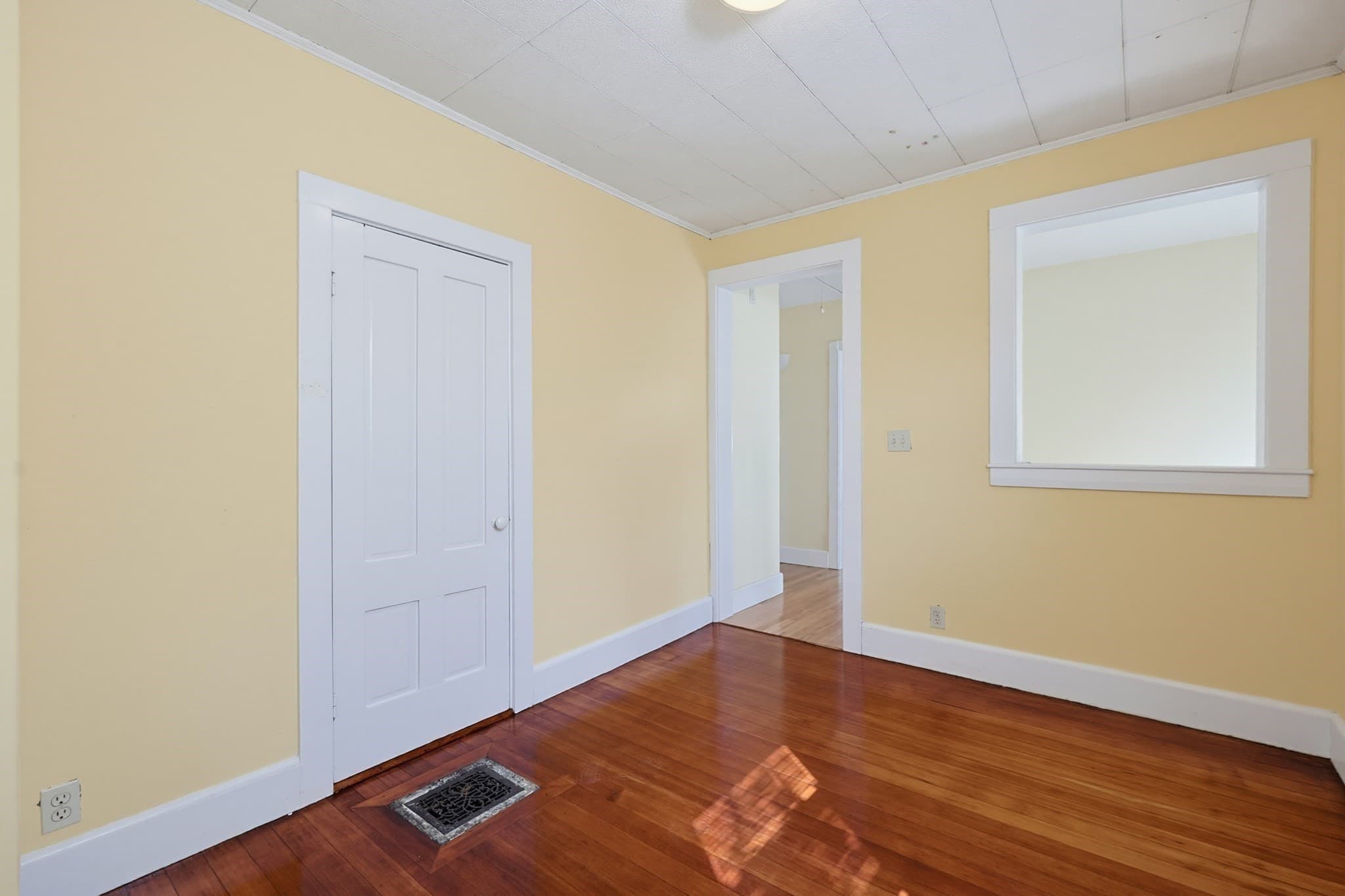 Single Family Residence at 148 Washington St, Medford MA 02155, Medford, photo 32 of 42