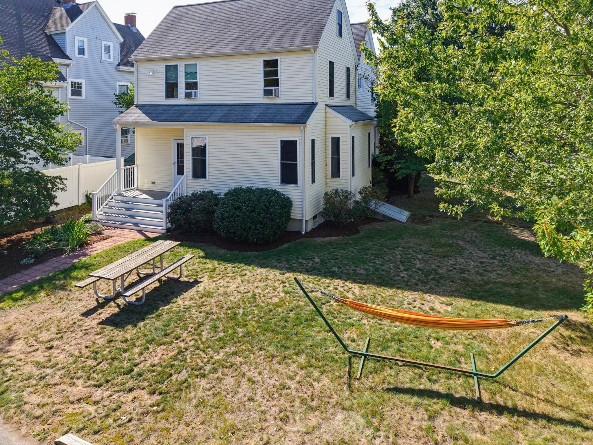 Single Family Residence at 148 Washington St, Medford MA 02155, Medford, photo 4 of 42