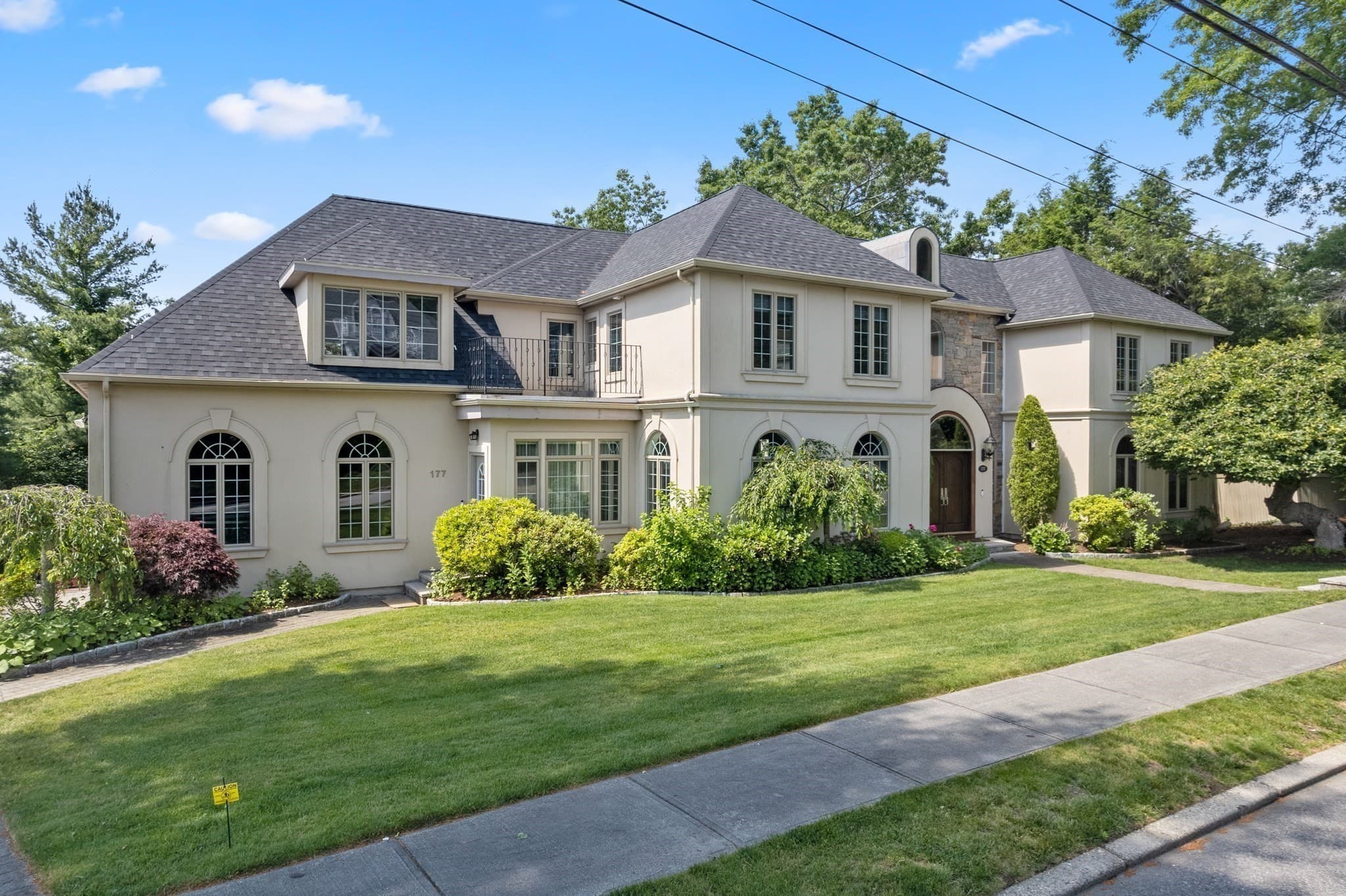 177 Baldpate Hill Rd, Newton MA 02459
