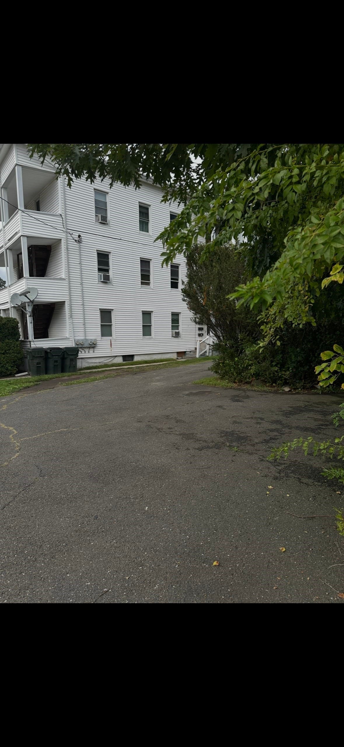 3 Family at 47 Lincoln St, Webster MA 01570, Webster, photo 2 of 10