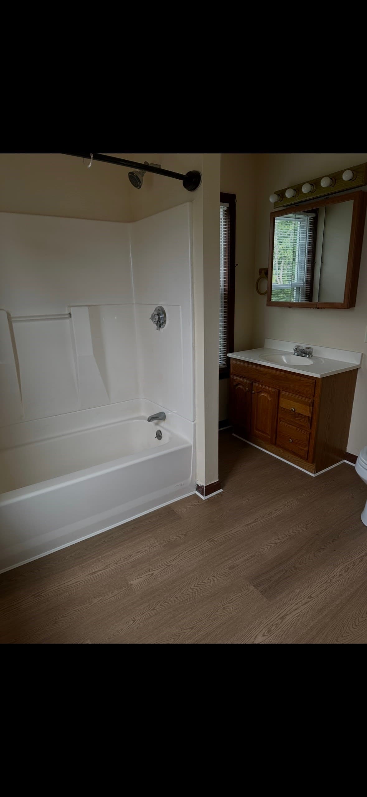 3 Family at 47 Lincoln St, Webster MA 01570, Webster, photo 10 of 10