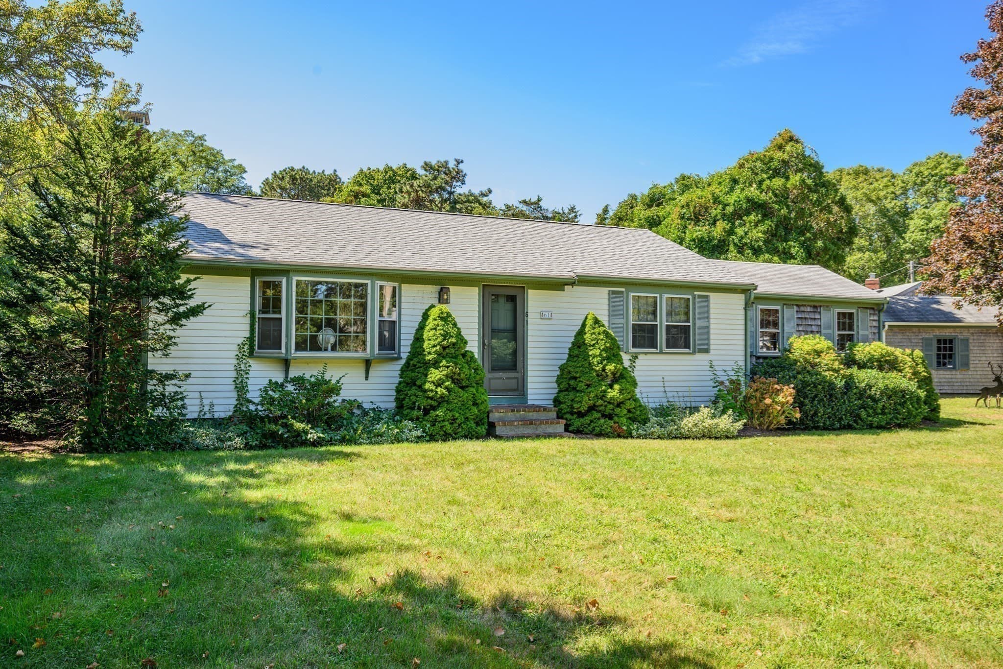 Single Family Residence at 61 Laurel Rd, Barnstable MA 02632, Barnstable, photo 3 of 38
