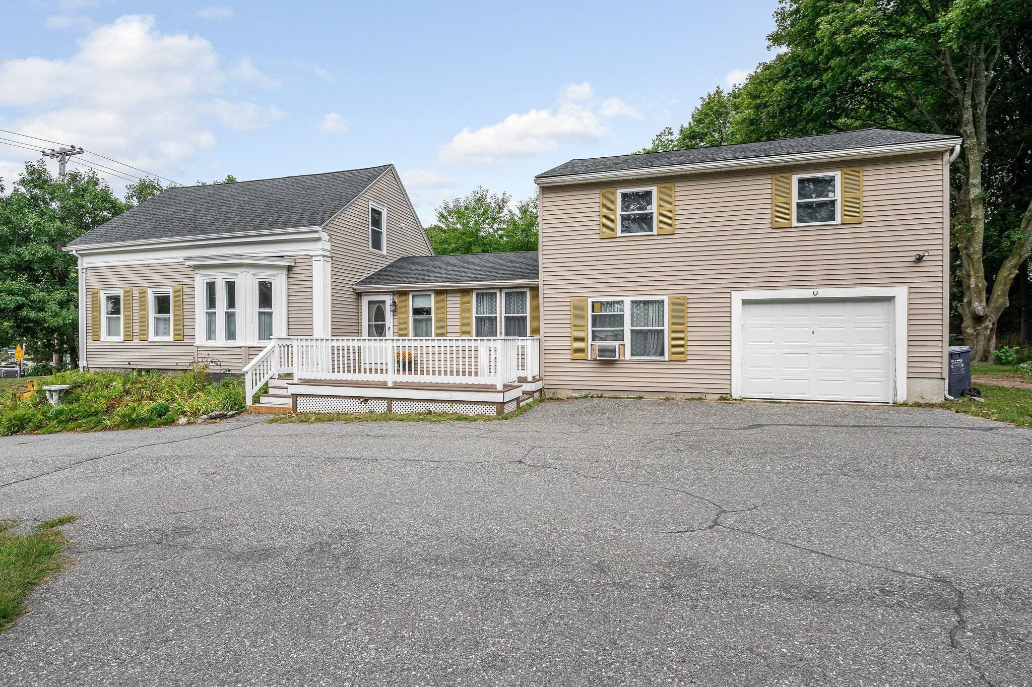 Single Family Residence at 115 Sladen St, Dracut MA 01826, Dracut, photo 2 of 39