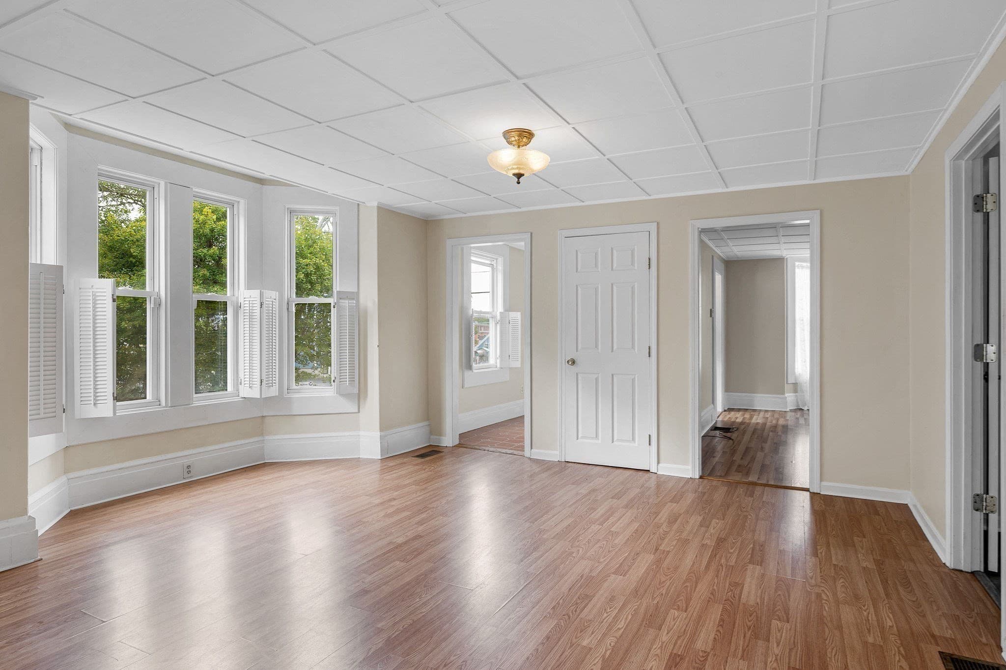 Single Family Residence at 115 Sladen St, Dracut MA 01826, Dracut, photo 6 of 39
