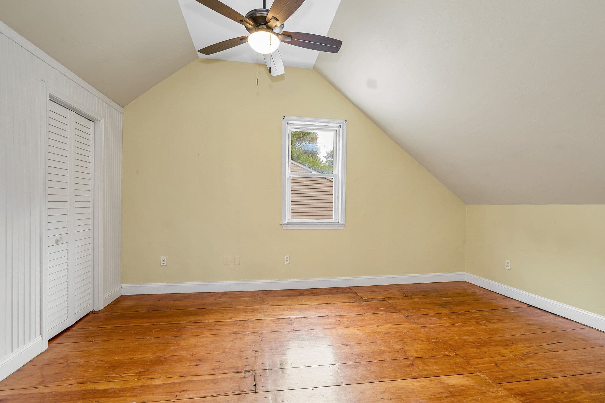 Single Family Residence at 115 Sladen St, Dracut MA 01826, Dracut, photo 28 of 39