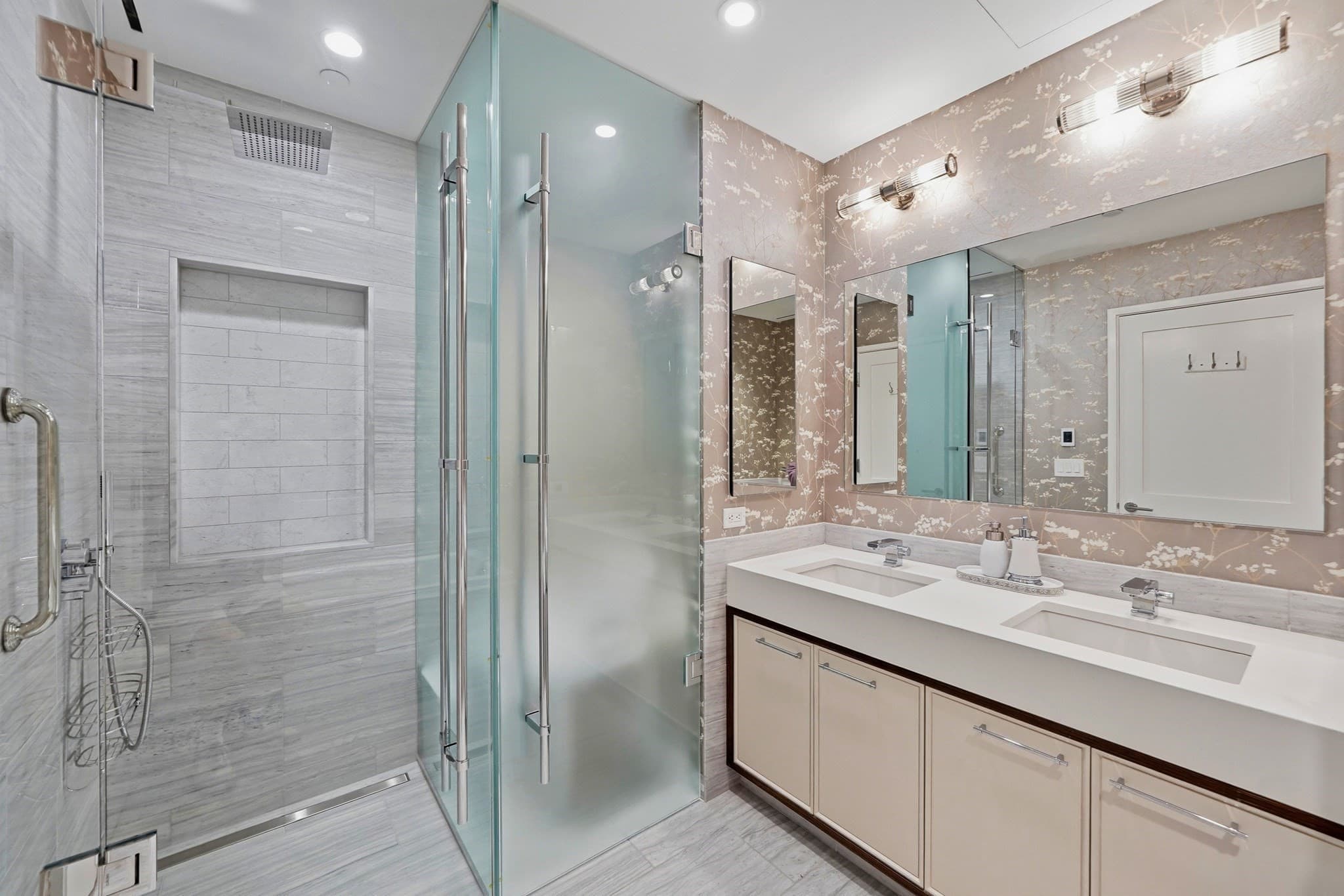 Condominium at 1 Dalton St # 3205, Boston MA 02199, Boston, photo 20 of 42