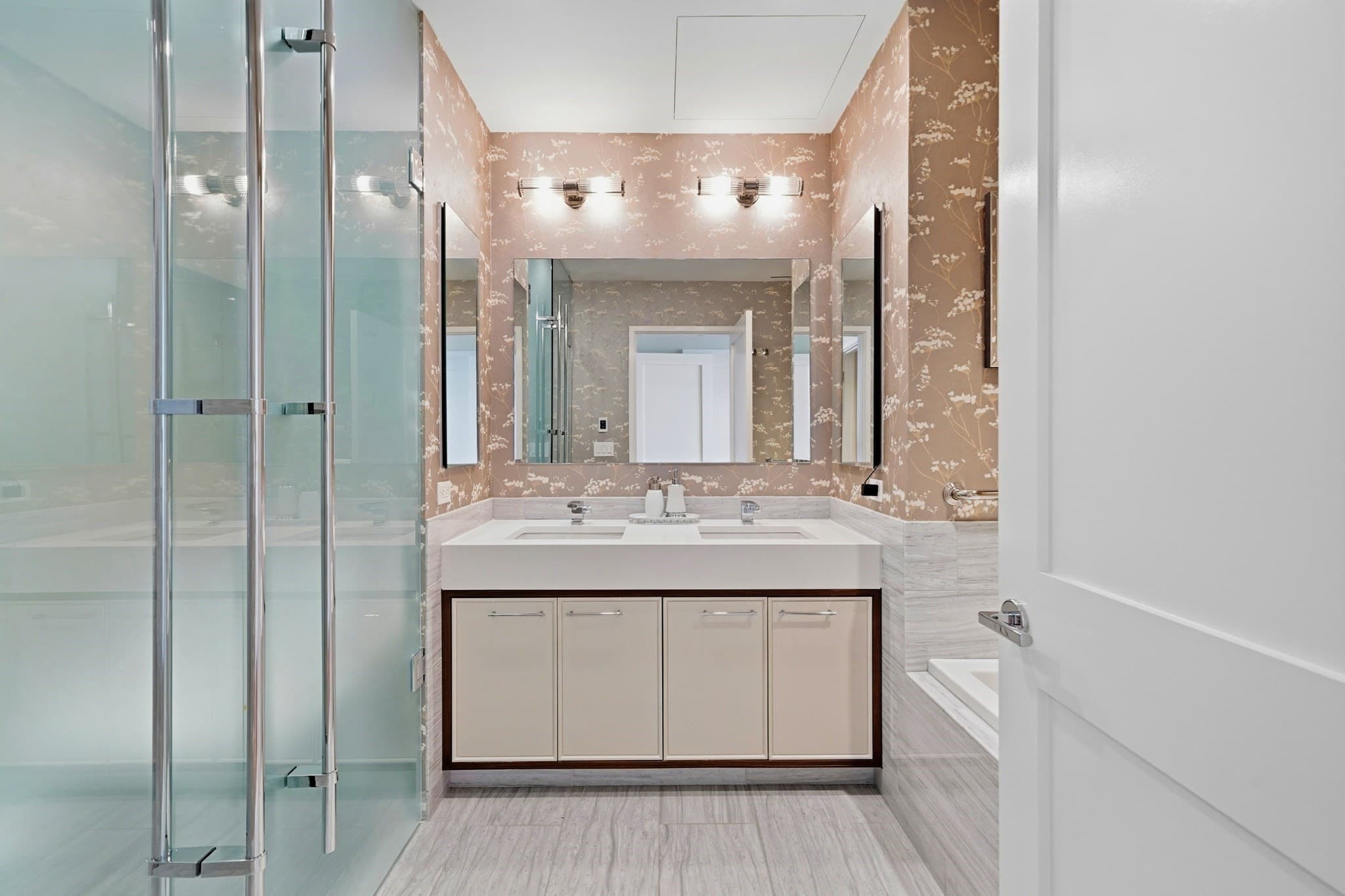 Condominium at 1 Dalton St # 3205, Boston MA 02199, Boston, photo 19 of 42