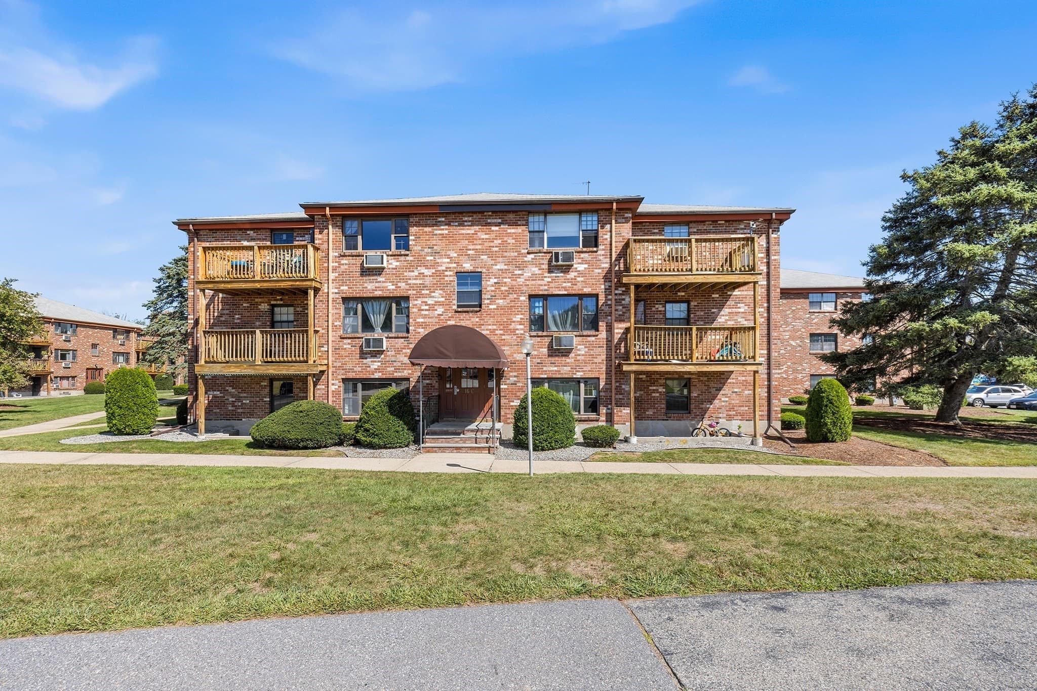 Condominium at 16-C Mayberry Dr # 3, Westborough MA 01581, photo 24 of 28