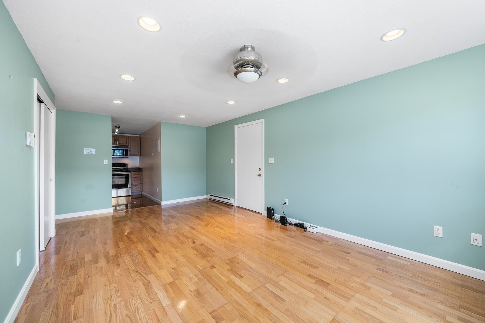 Condominium at 16-C Mayberry Dr # 3, Westborough MA 01581, photo 4 of 28