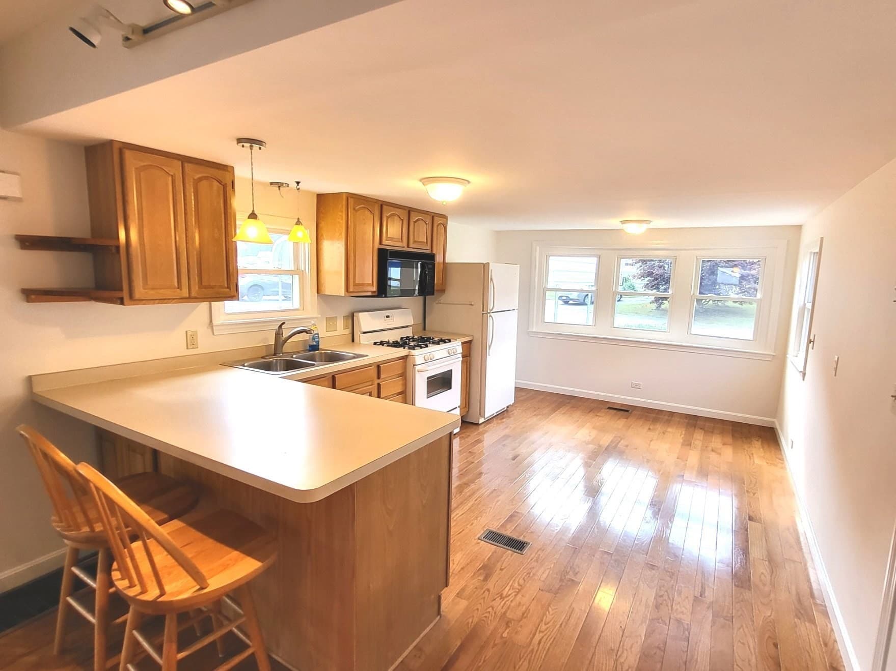 Mobile Home at 45 Redwood Drive, Halifax MA 02338, Halifax, photo 13 of 24