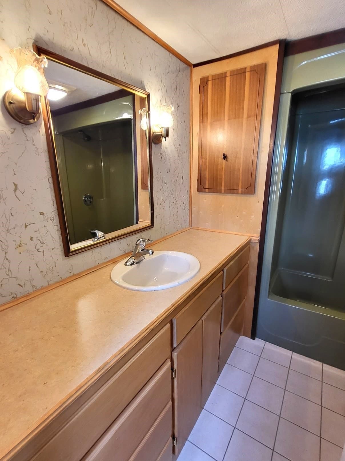 Mobile Home at 45 Redwood Drive, Halifax MA 02338, Halifax, photo 15 of 24