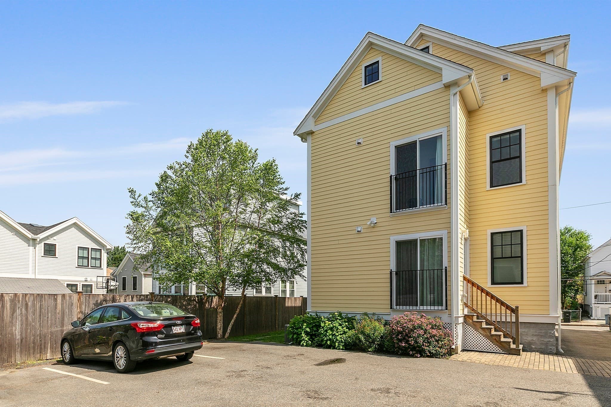 Condominium at 33 Clyde St # 1, Somerville MA 02145, Somerville, photo 27 of 29
