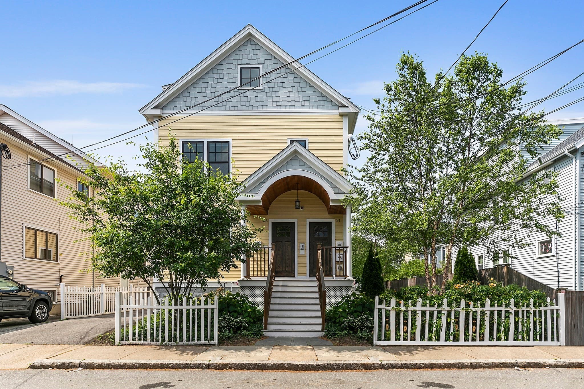 33 Clyde St # 1, Somerville MA 02145