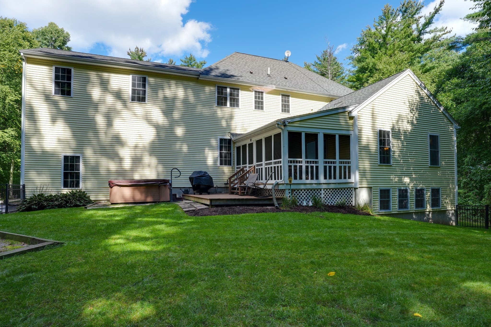 Single Family Residence at 51 Danforth Ln, Bolton MA 01740, Bolton, photo 2 of 42