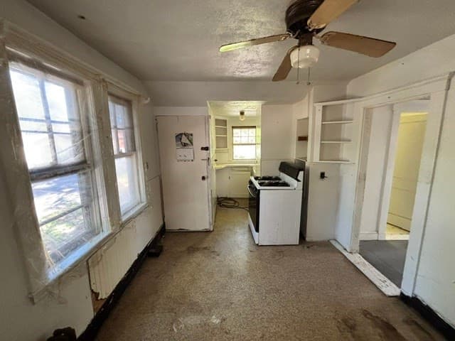 2 Family - 2 Units Up/Down at 126 Lakehurst Ave, Weymouth MA 02189, Weymouth, photo 21 of 26
