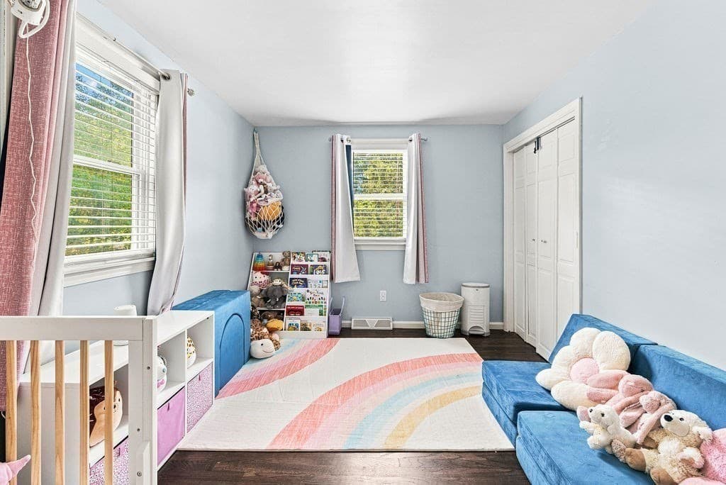 Single Family Residence at 21 Great Meadow Dr, Carver MA 02330, Carver, photo 9 of 28
