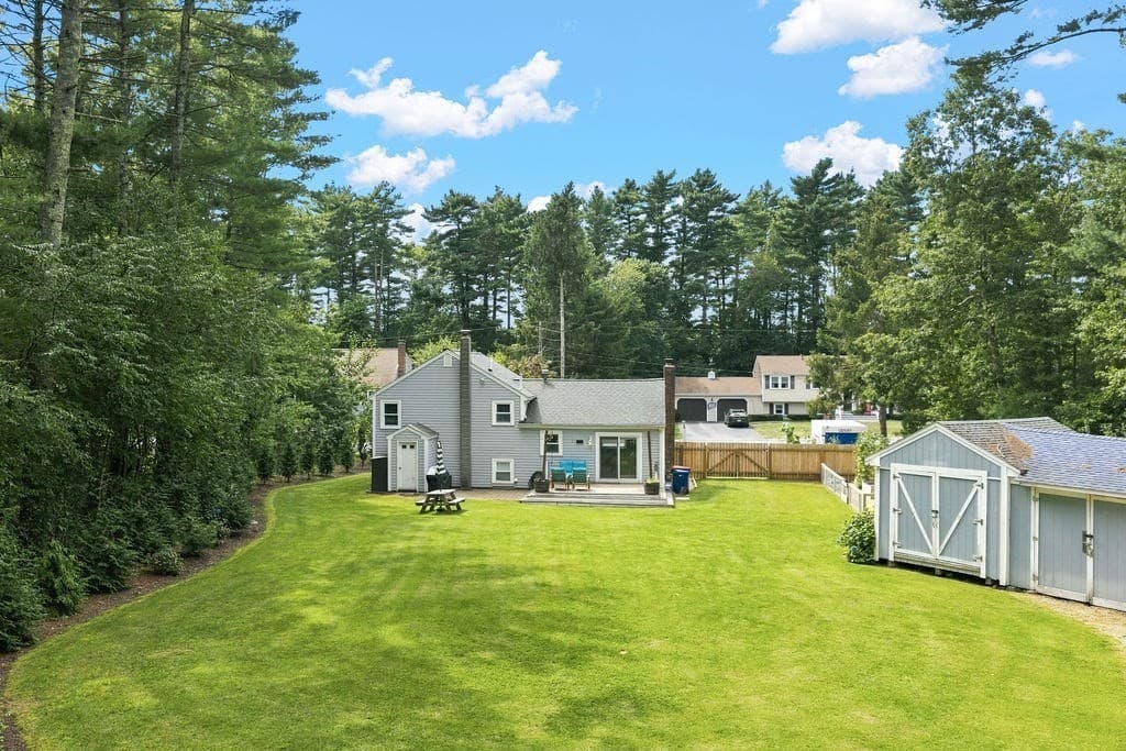 Single Family Residence at 21 Great Meadow Dr, Carver MA 02330, Carver, photo 21 of 28