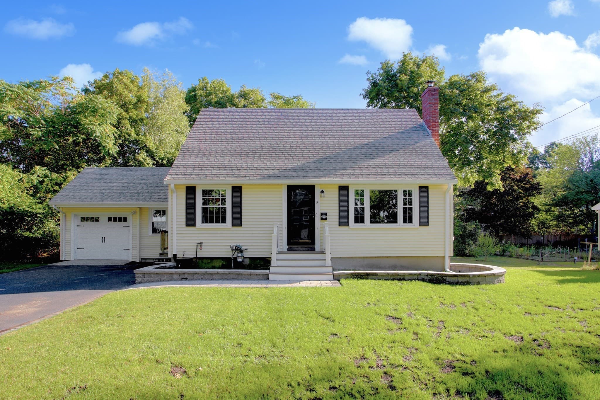 Single Family Residence at 9 Judith Rd, Weymouth MA 02191, Weymouth, photo 2 of 22