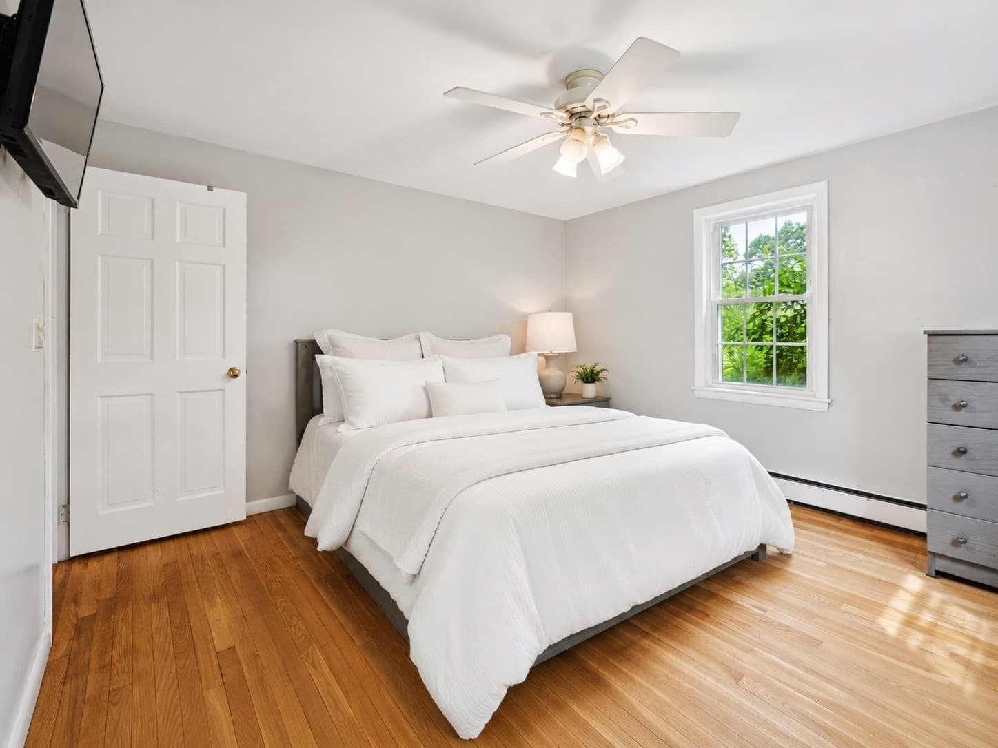 Single Family Residence at 185 Marked Tree Rd, Holliston MA 01746, Holliston, photo 20 of 29