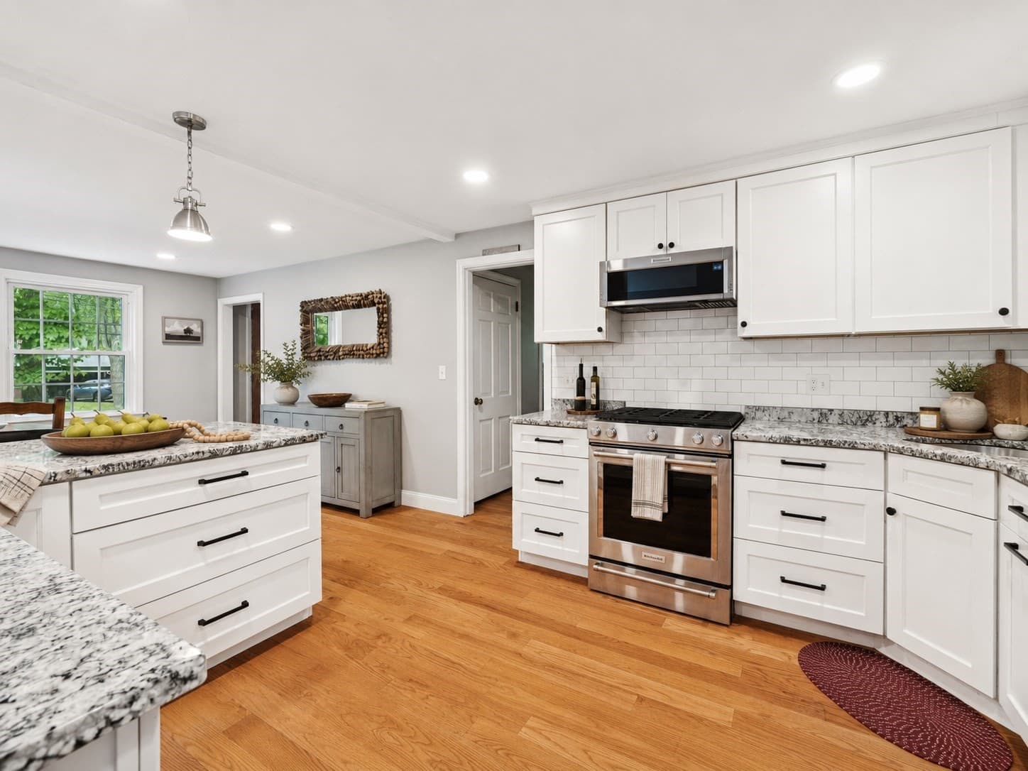 Single Family Residence at 185 Marked Tree Rd, Holliston MA 01746, Holliston, photo 4 of 29