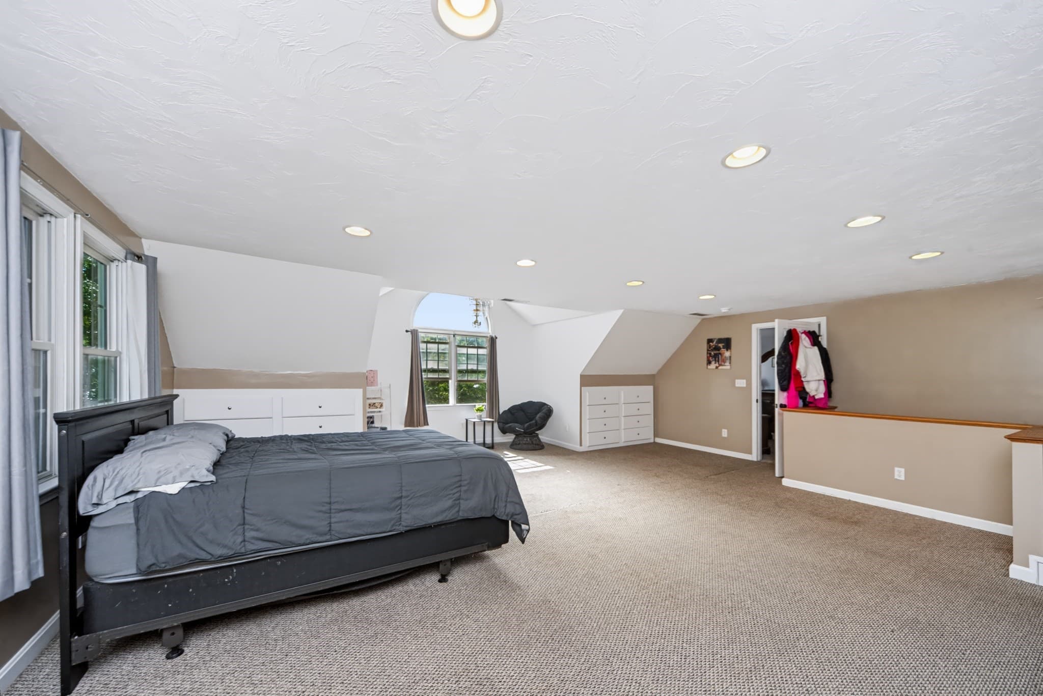 Single Family Residence at 24 Evergreen Rd, Lakeville MA 02347, Lakeville, photo 19 of 33