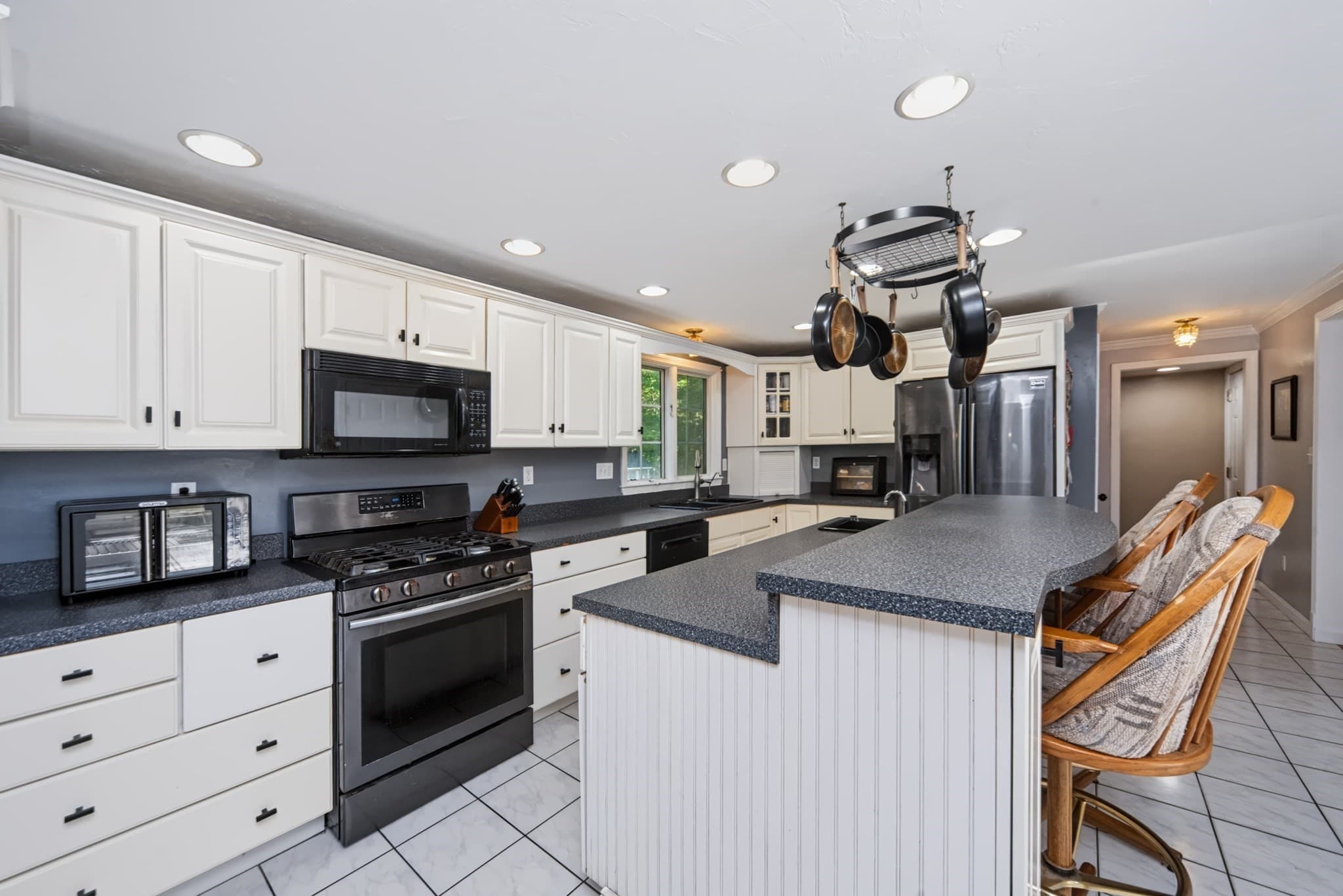 Single Family Residence at 24 Evergreen Rd, Lakeville MA 02347, Lakeville, photo 8 of 33