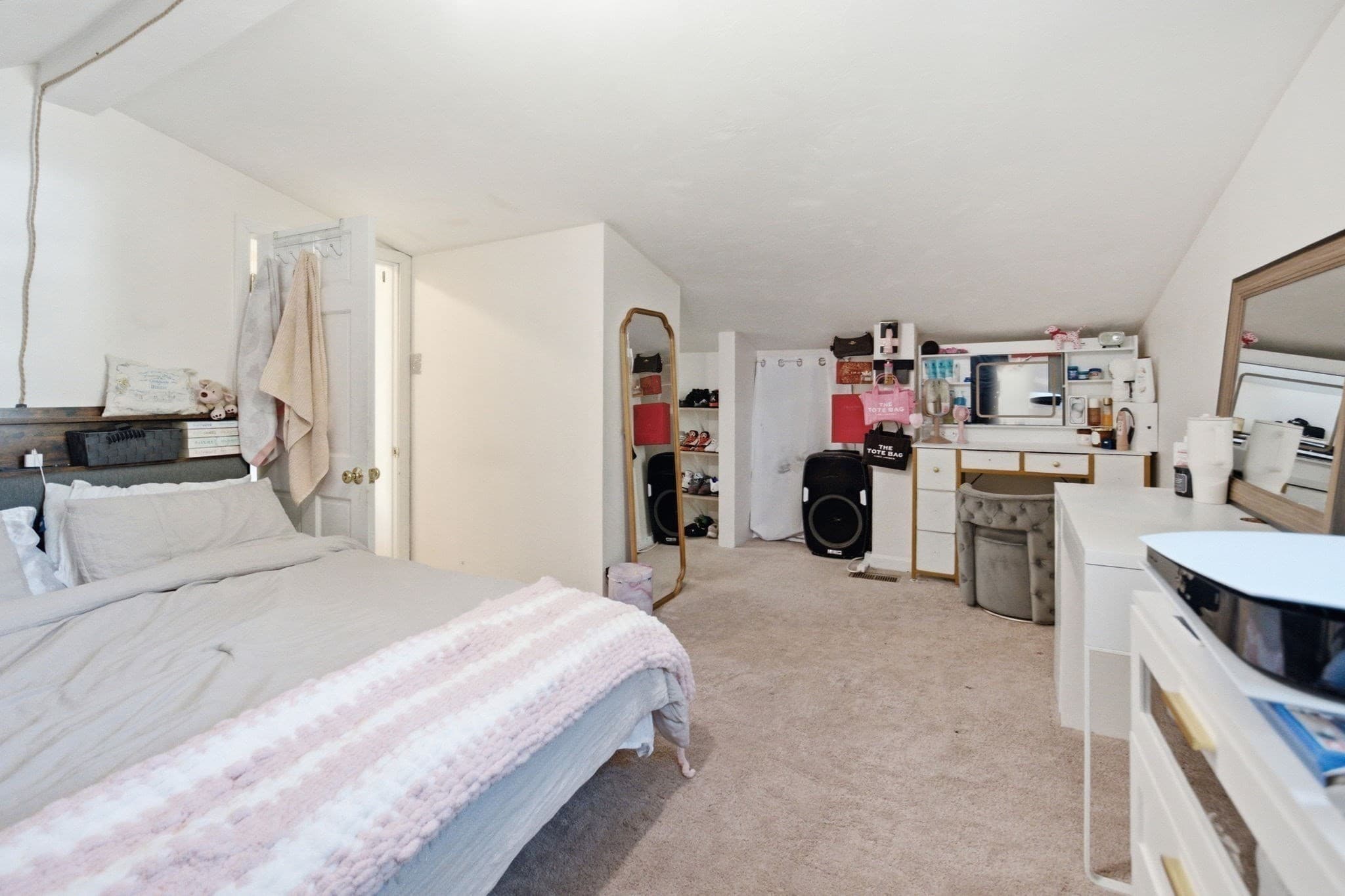 Single Family Residence at 51 Mechanic St, Bellingham MA 02019, Bellingham, photo 23 of 40
