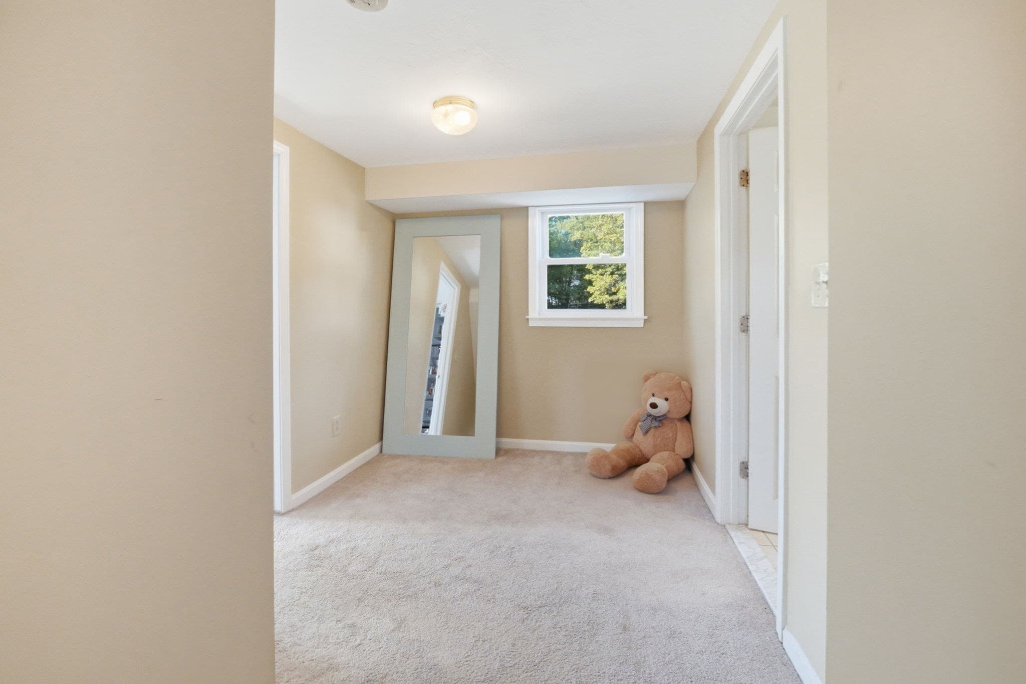 Single Family Residence at 51 Mechanic St, Bellingham MA 02019, Bellingham, photo 17 of 40