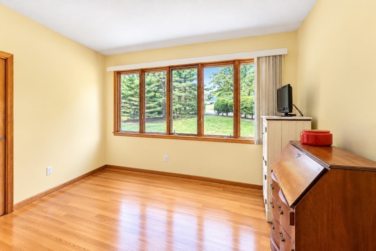 Single Family Residence at 9 West Ridge Dr, Sharon MA 02067, Sharon, photo 22 of 39