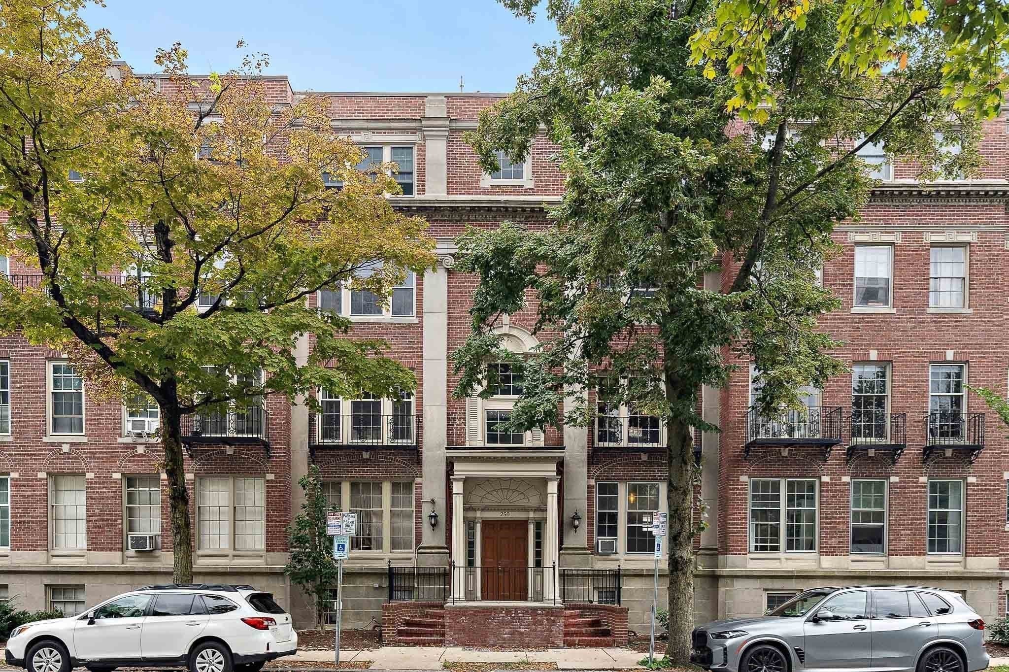 250 Brattle Street # 22, Cambridge MA 02138