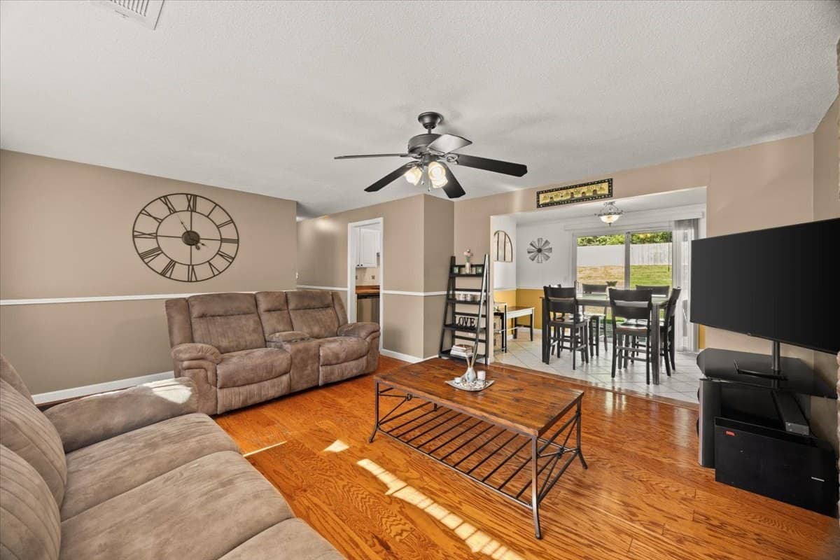 Single Family Residence at 90 Smoke Rise Cir, Swansea MA 02777, Swansea, photo 6 of 32