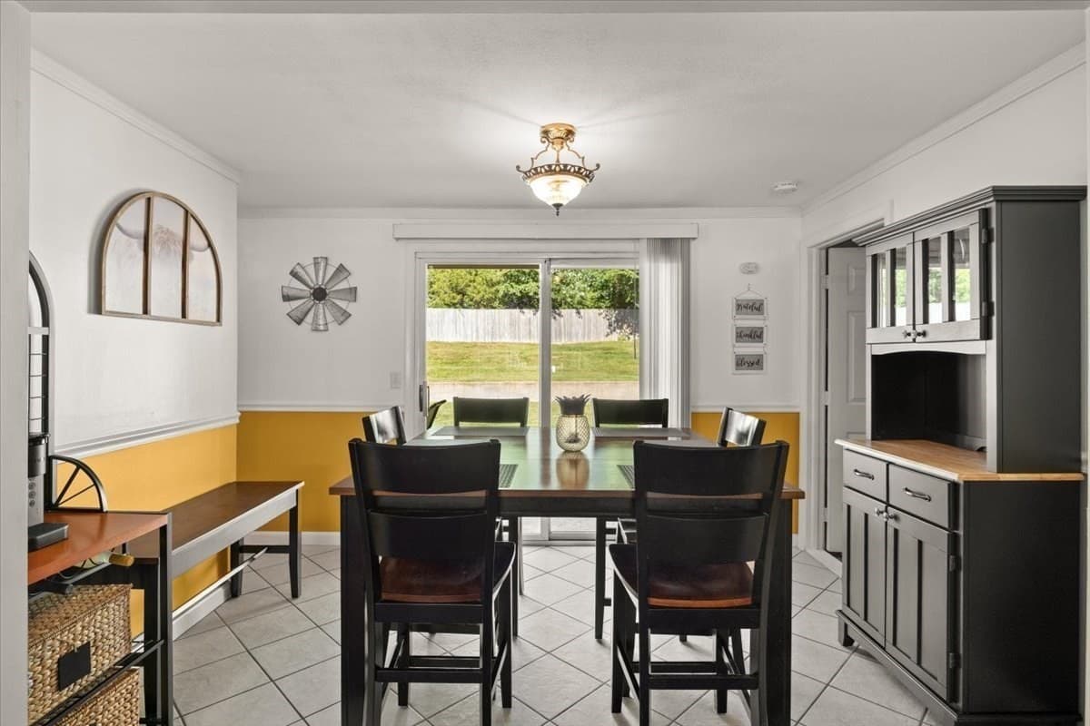 Single Family Residence at 90 Smoke Rise Cir, Swansea MA 02777, Swansea, photo 16 of 32