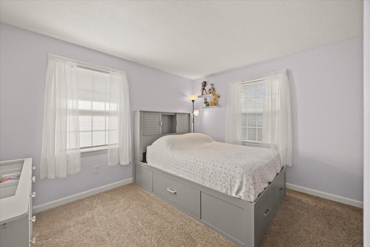 Single Family Residence at 90 Smoke Rise Cir, Swansea MA 02777, Swansea, photo 20 of 32