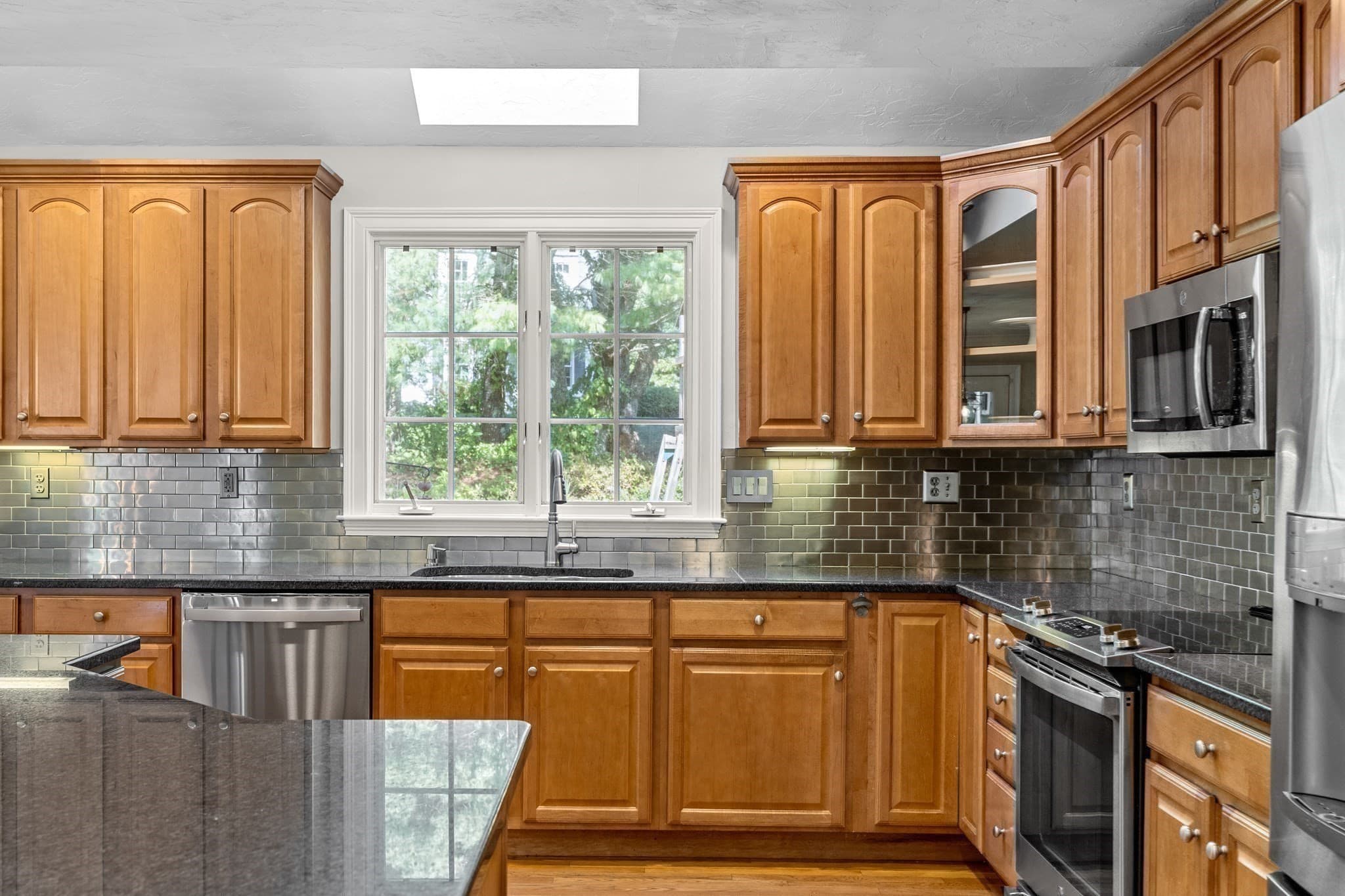 Single Family Residence at 94 Valley Street, Duxbury MA 02332, Duxbury, photo 6 of 40
