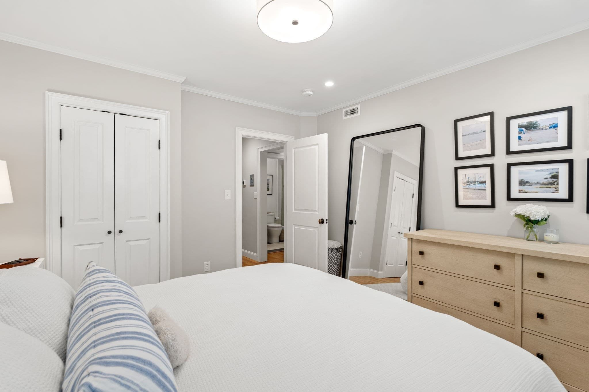 Condominium at 4 Cook St # 1A, Boston MA 02129, Boston, photo 9 of 17