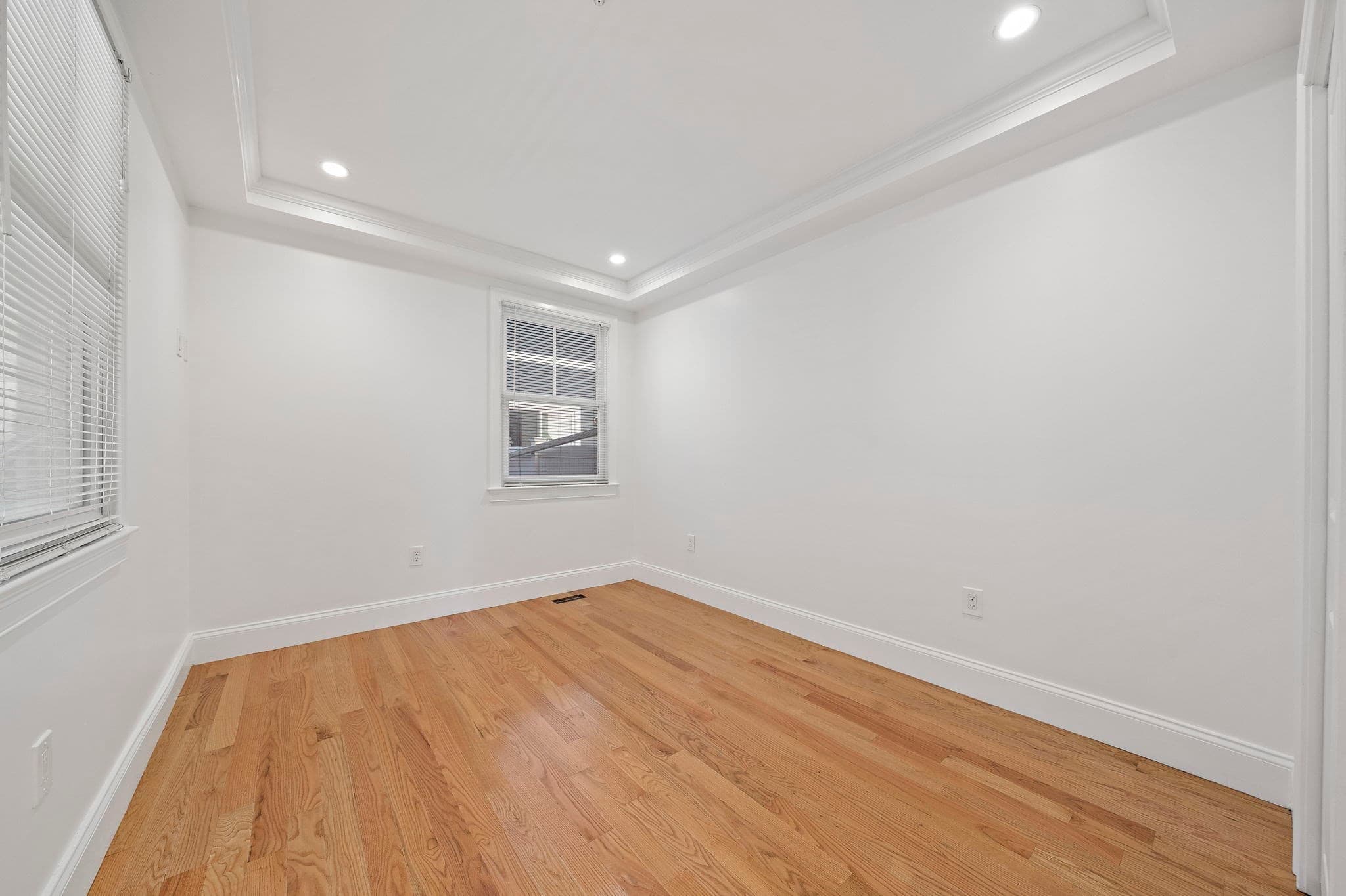 Condominium at 12 Loring St # 1, Boston MA 02127, Boston, photo 9 of 23