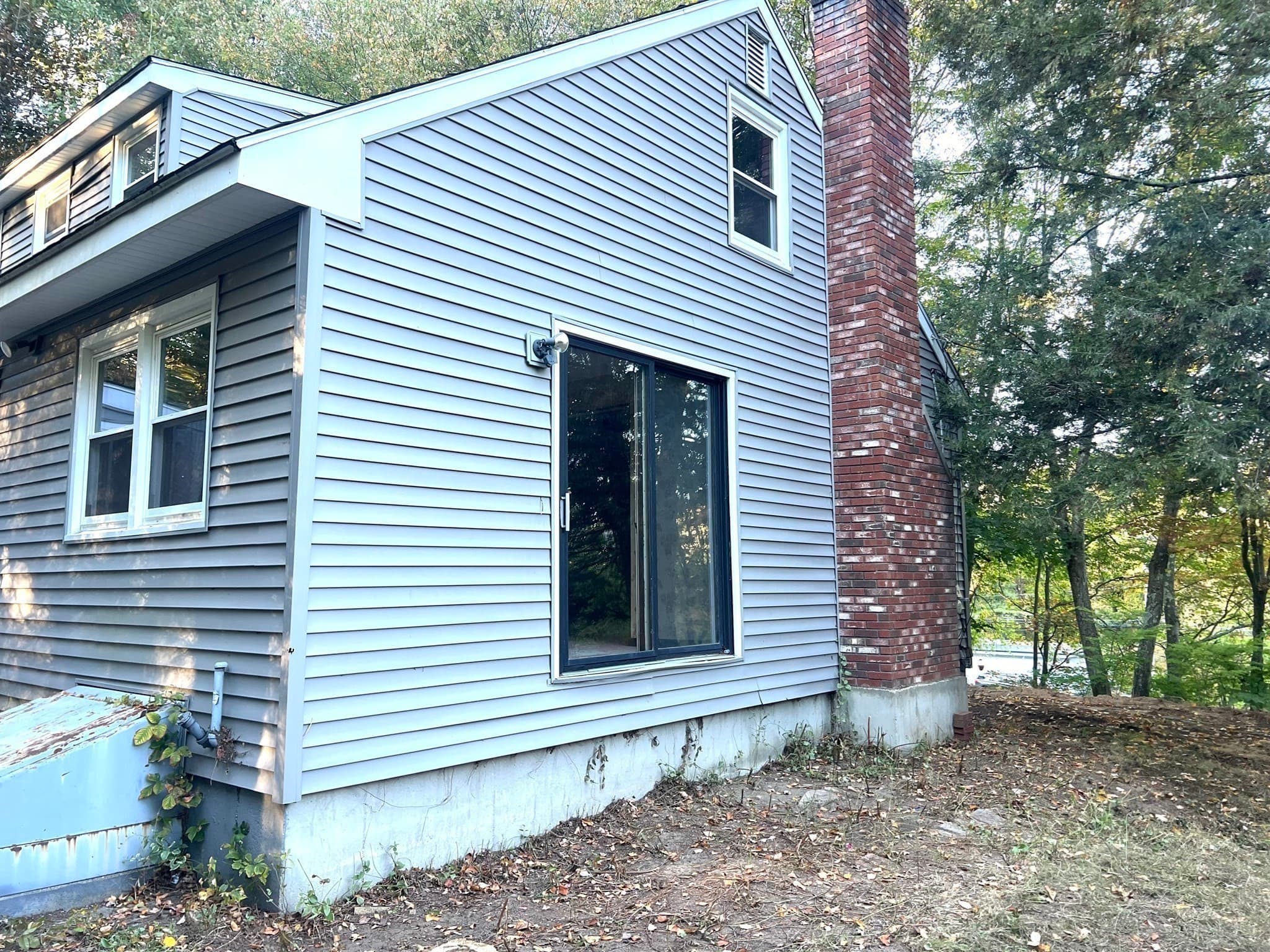Single Family Residence at 831 Providence Rd, Northbridge MA 01588, Northbridge, photo 2 of 21