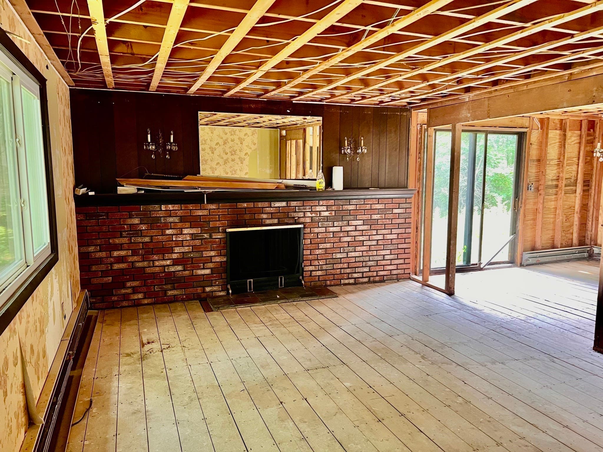 Single Family Residence at 831 Providence Rd, Northbridge MA 01588, Northbridge, photo 6 of 21