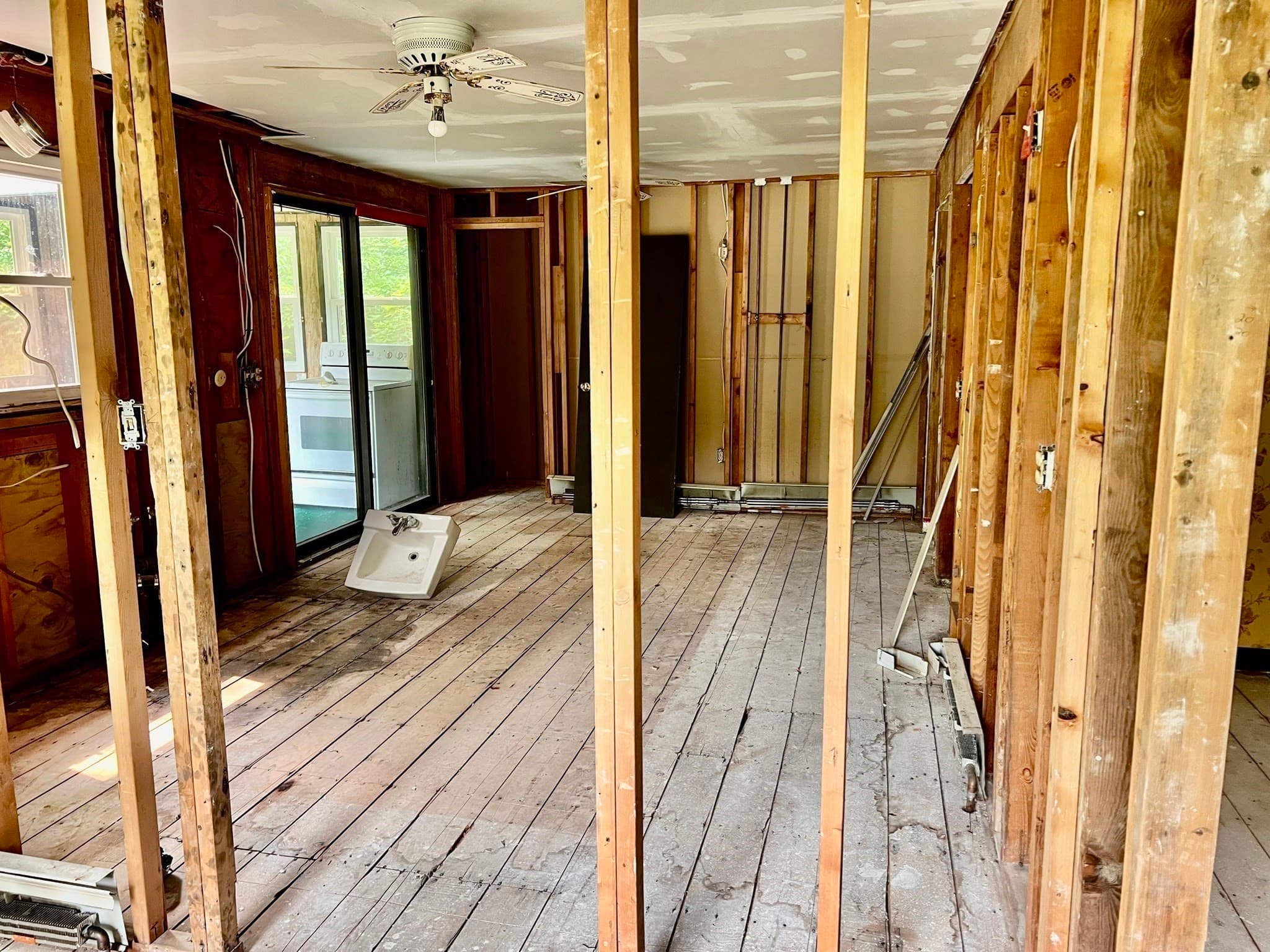 Single Family Residence at 831 Providence Rd, Northbridge MA 01588, Northbridge, photo 10 of 21