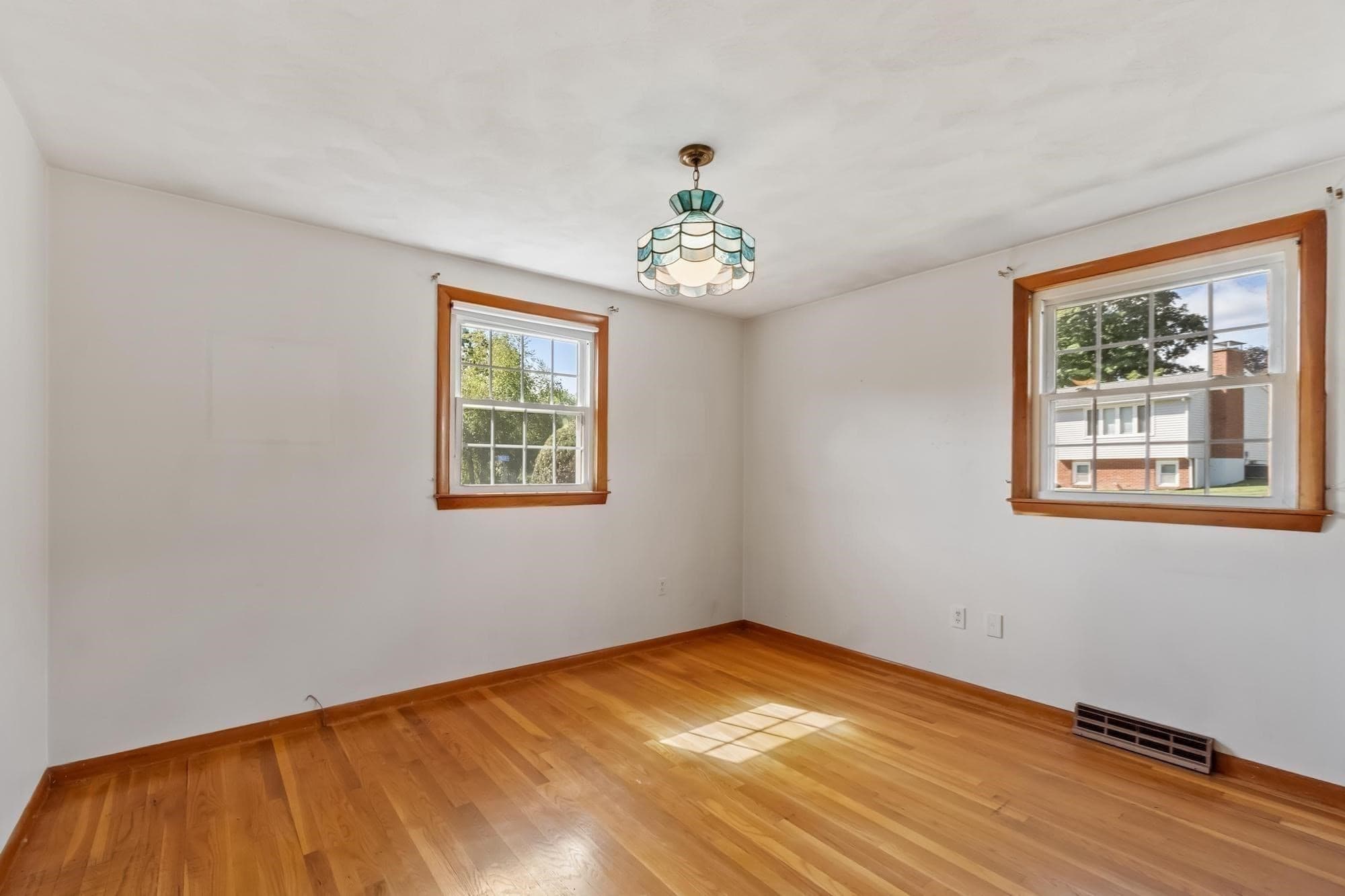 Single Family Residence at 6 Fuller Dr, Marlborough MA 01752, Marlborough, photo 22 of 30