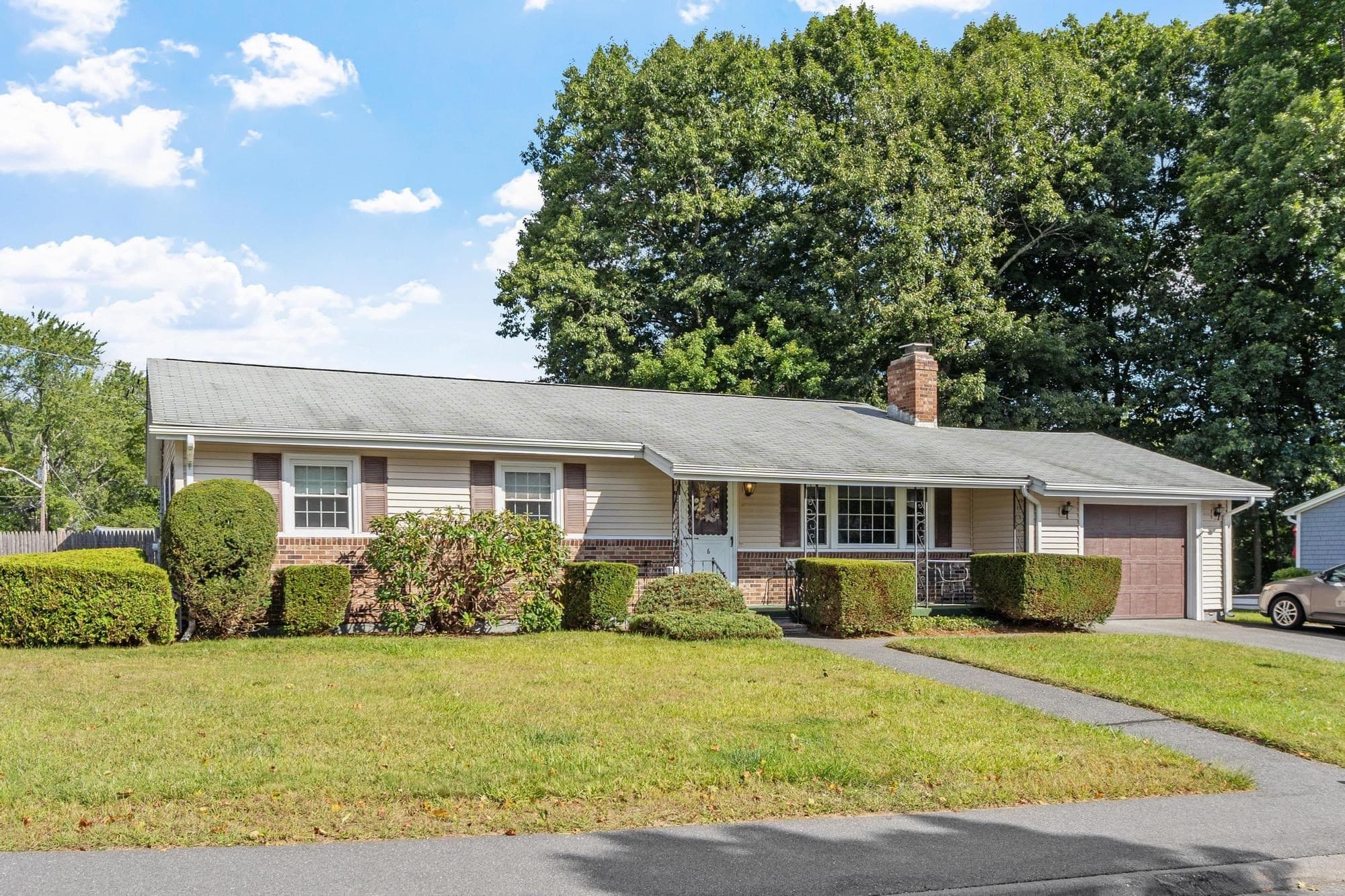 6 Fuller Dr, Marlborough MA 01752