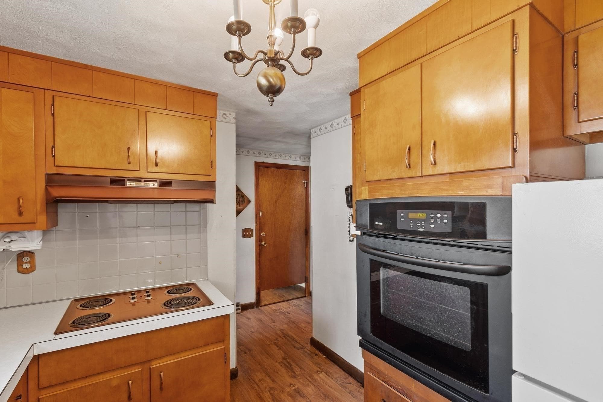 Single Family Residence at 6 Fuller Dr, Marlborough MA 01752, Marlborough, photo 14 of 30