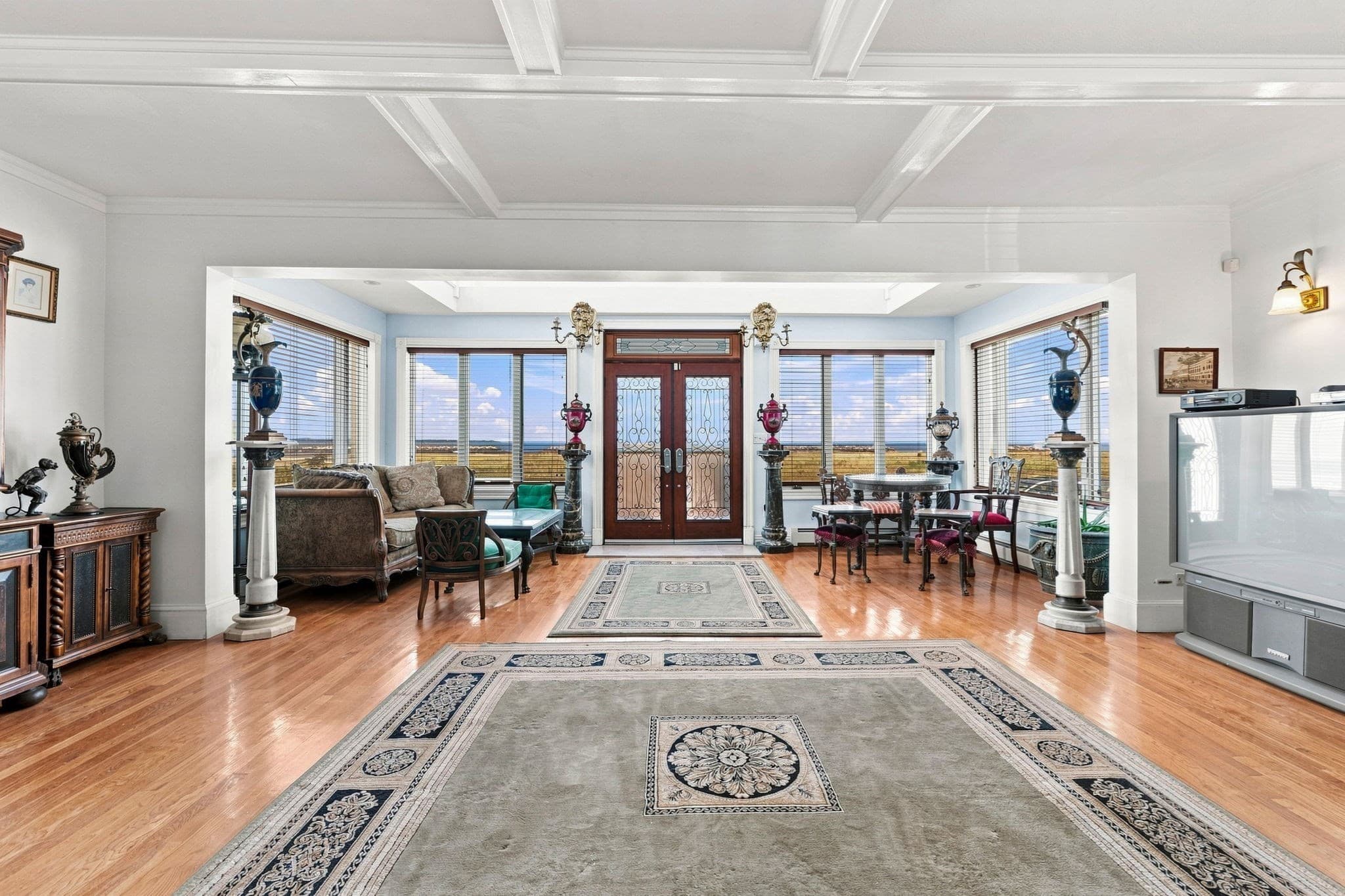 Single Family Residence at 94 Winthrop Shore Dr, Winthrop MA 02152, Winthrop, photo 3 of 42