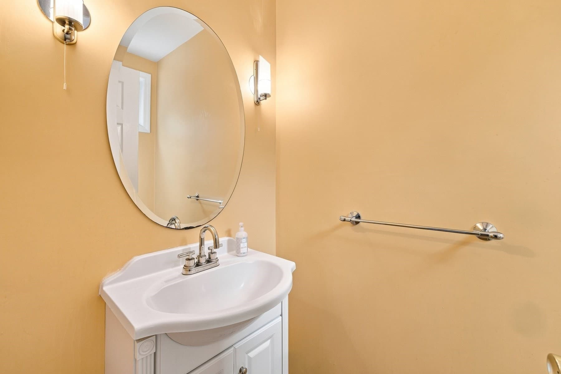 Single Family Residence at 829 Chestnut, Newton MA 02468, Newton, photo 12 of 36