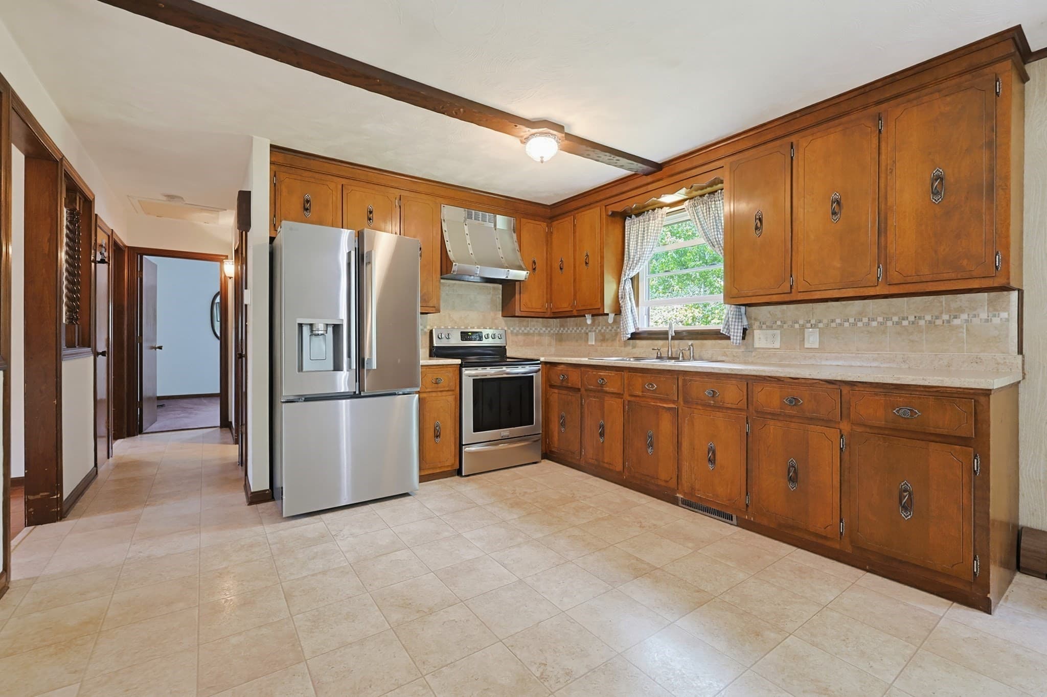 Single Family Residence at 605 Wood Street, Swansea MA 02777, Swansea, photo 13 of 42